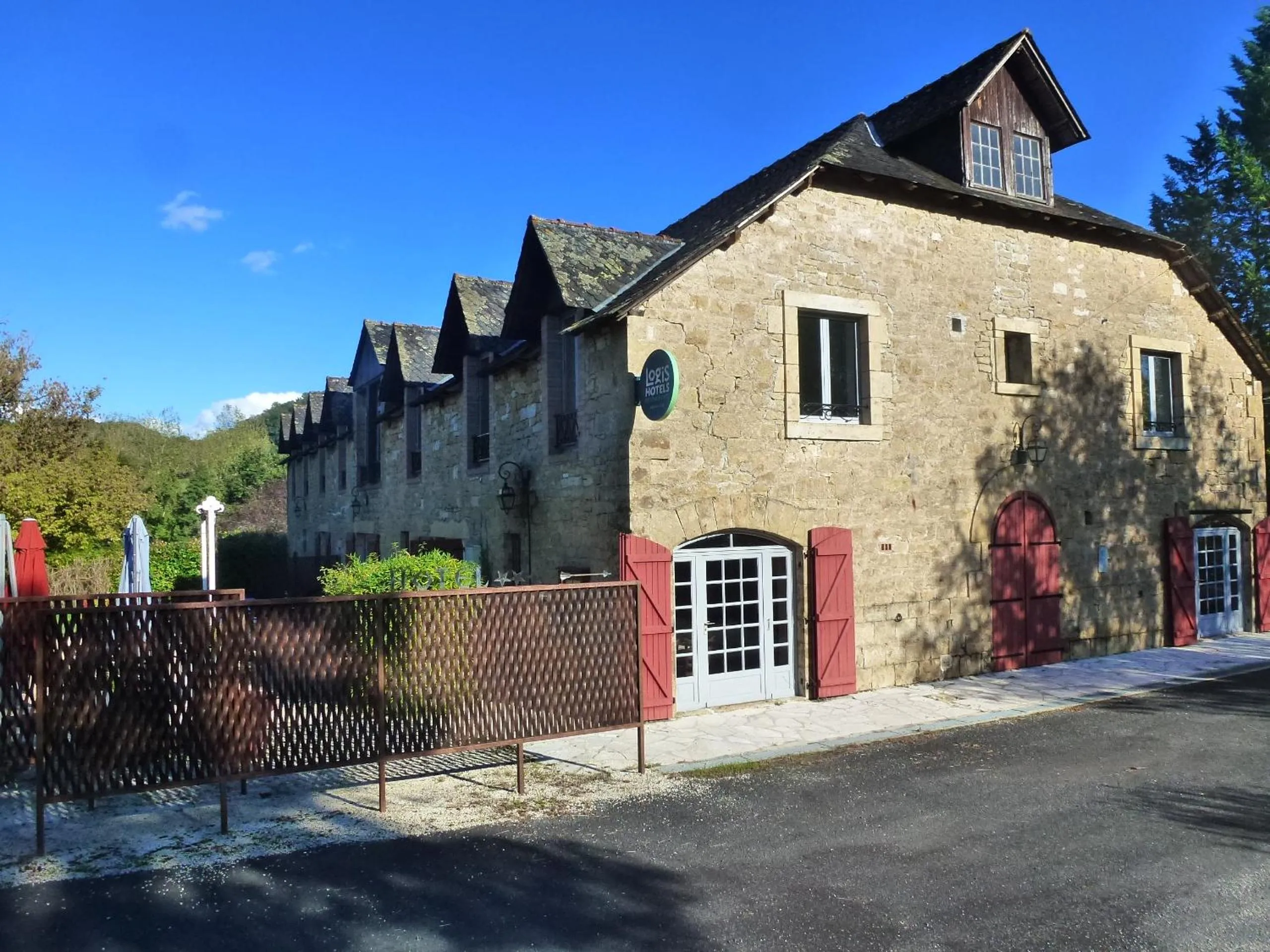Logis Hôtel Auberge de Cartassac