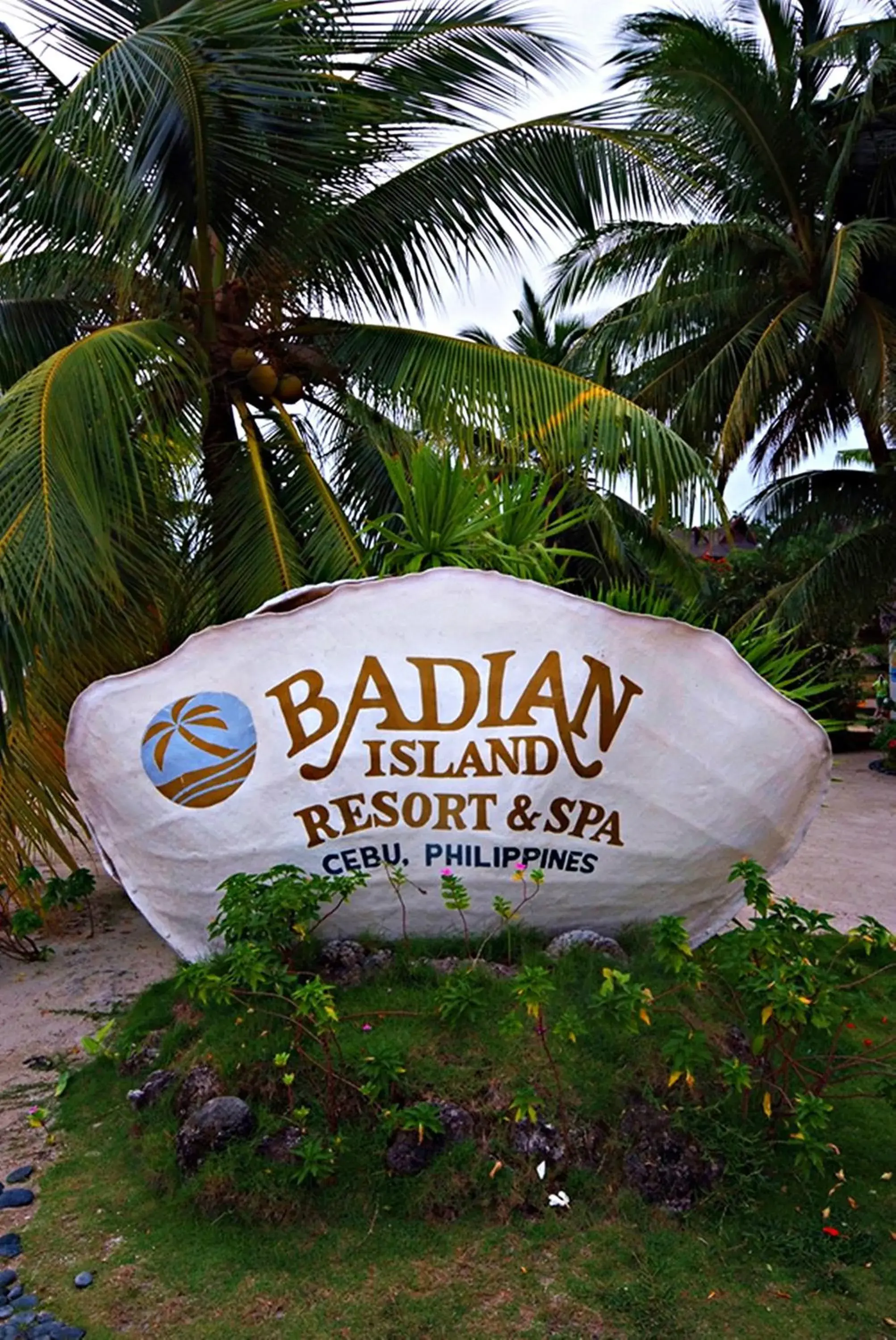 Facade/entrance in Badian Island Wellness Resort Facade/entrance in Badian Island Wellness Resort