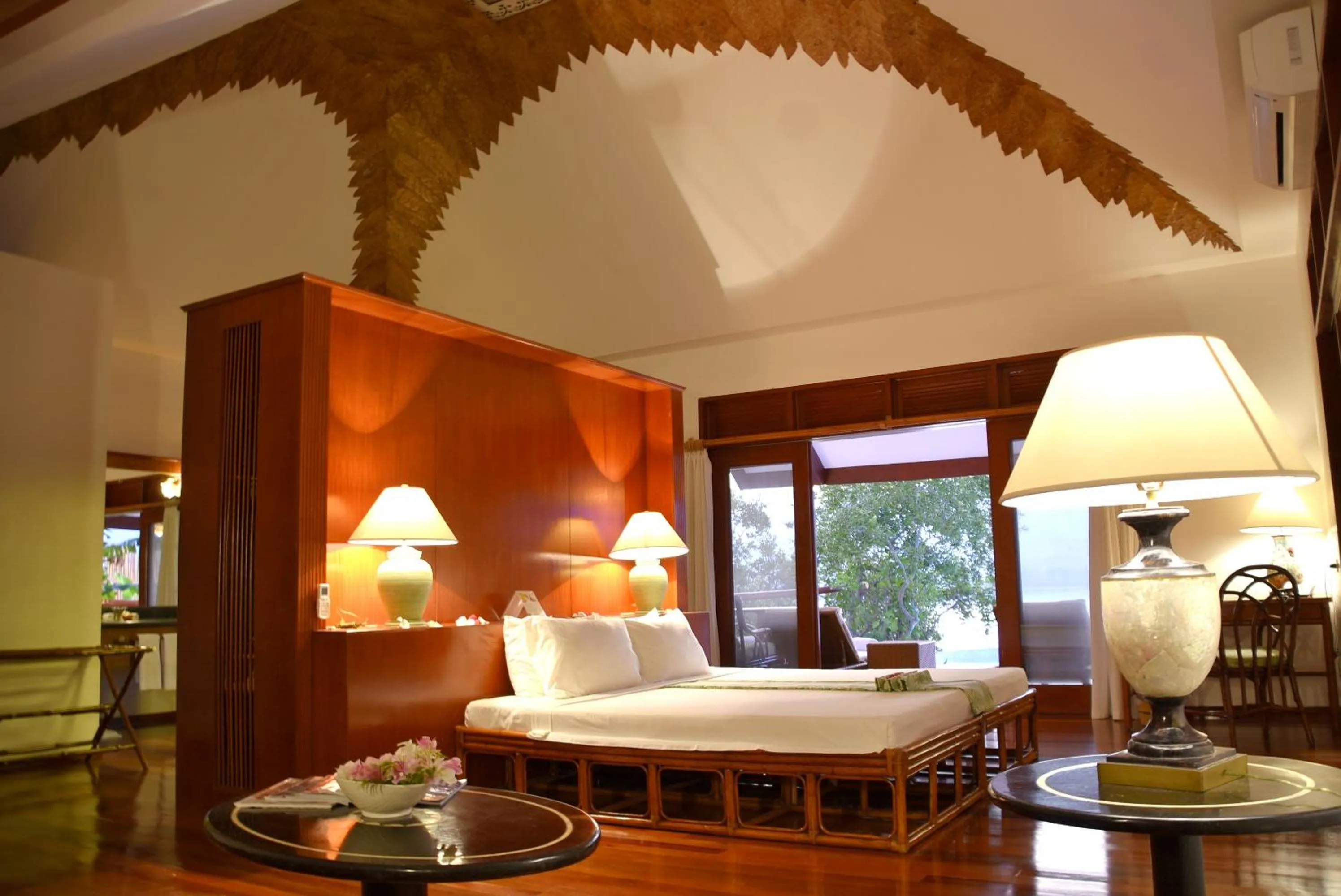 Bedroom, Bed in Badian Island Wellness Resort