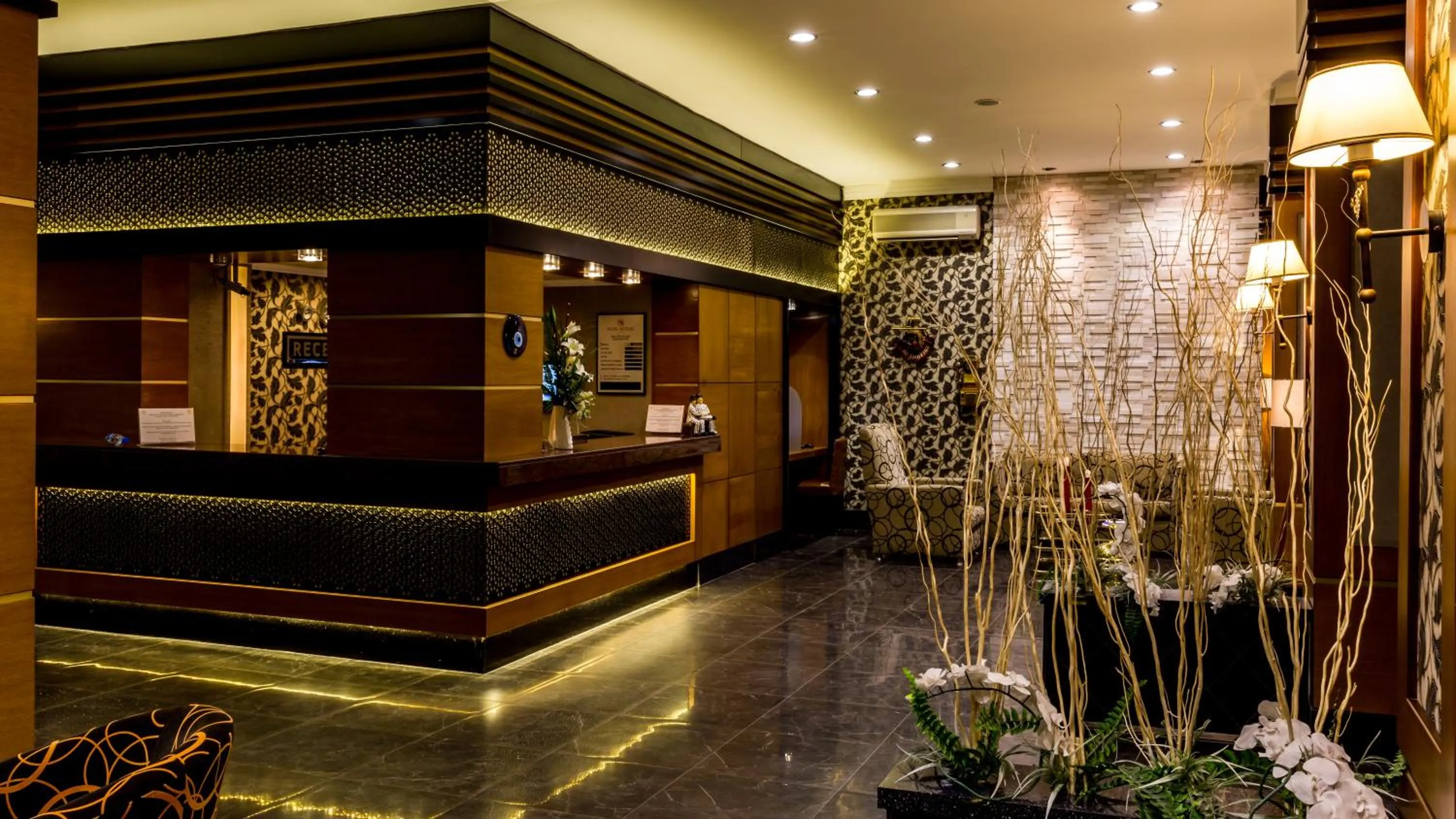 Lobby or reception in Ketenci Otel