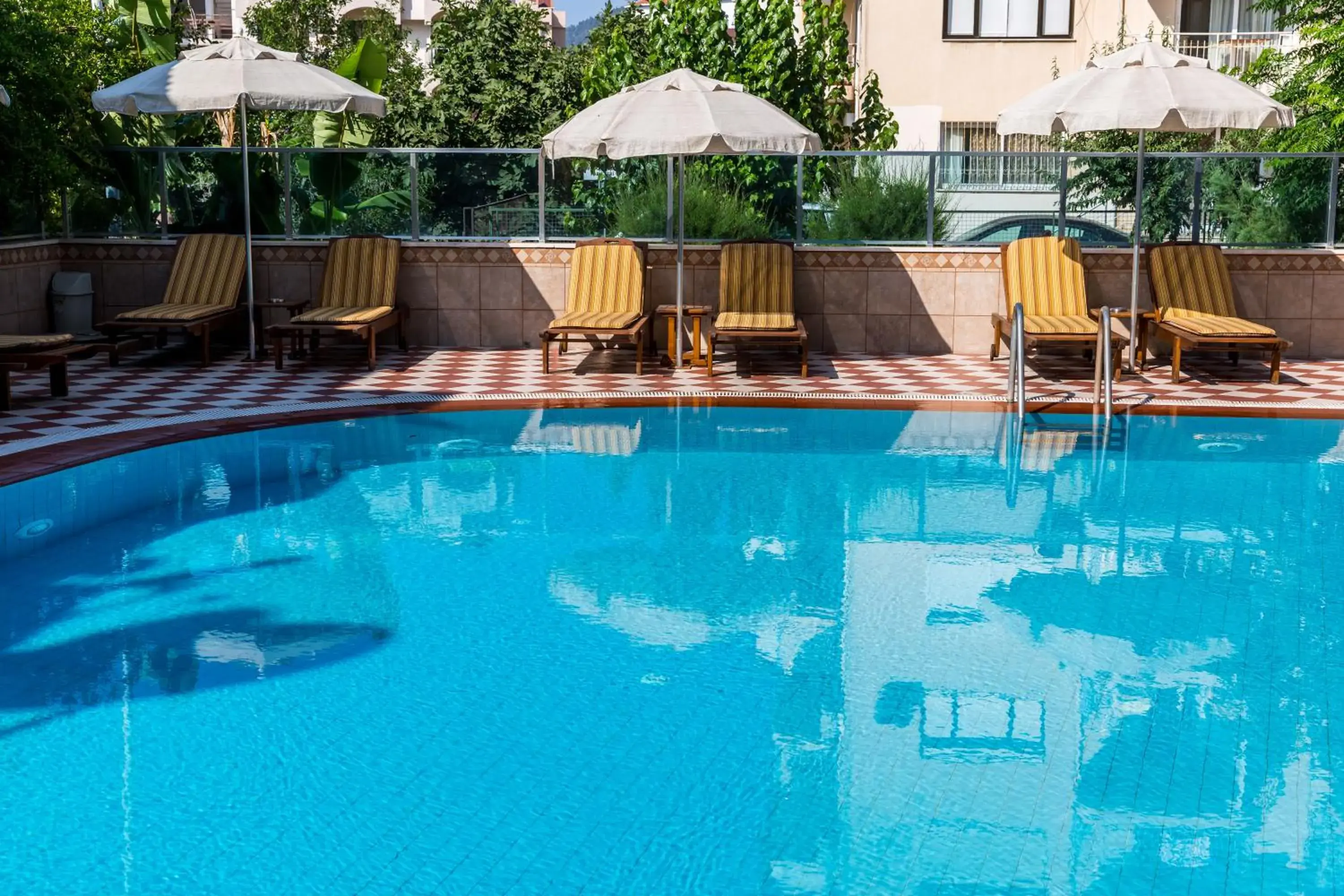 Swimming pool in Ketenci Otel Swimming pool in Ketenci Otel