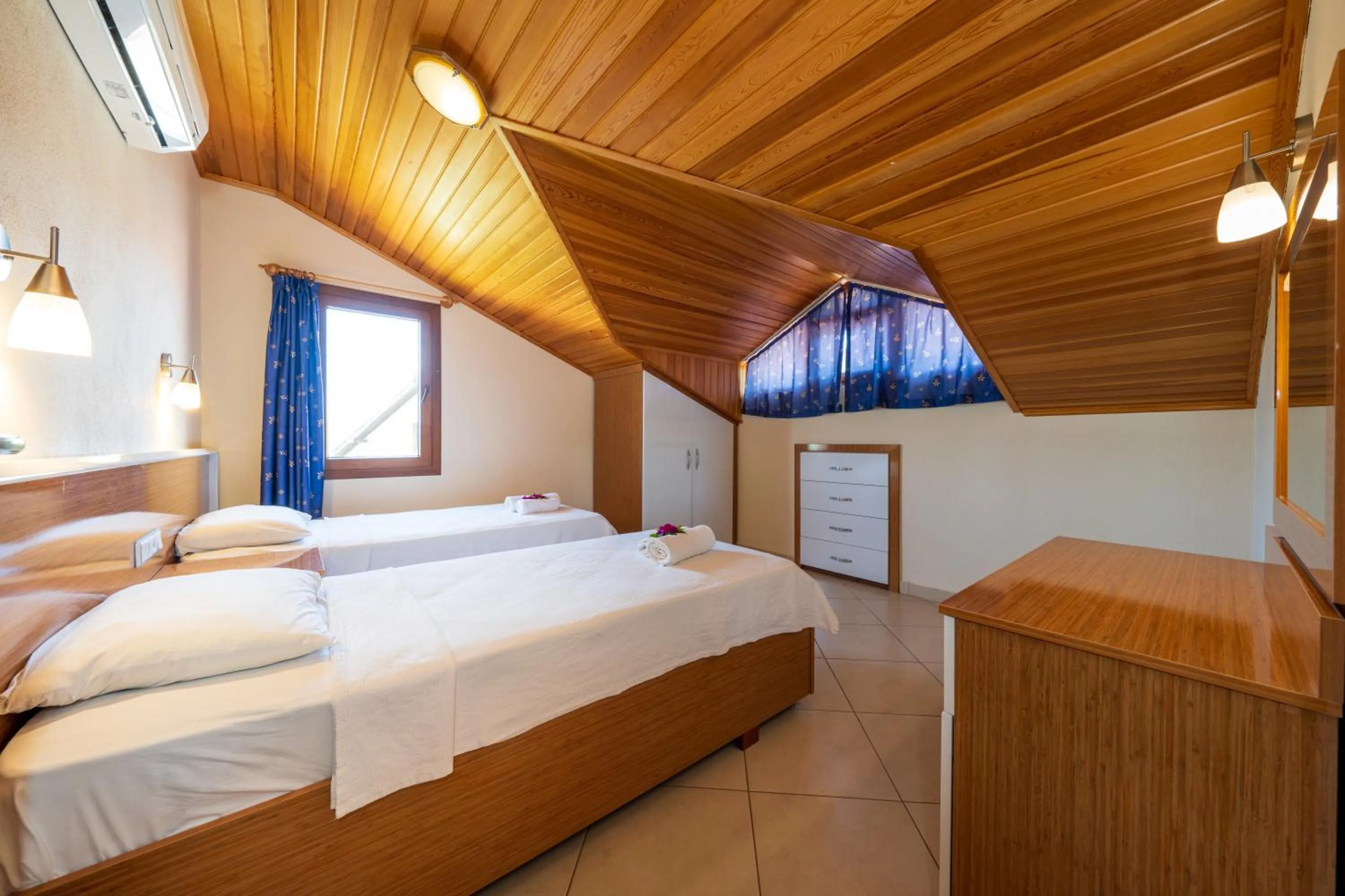 Bed in Gokcen Hotel & Apartments
