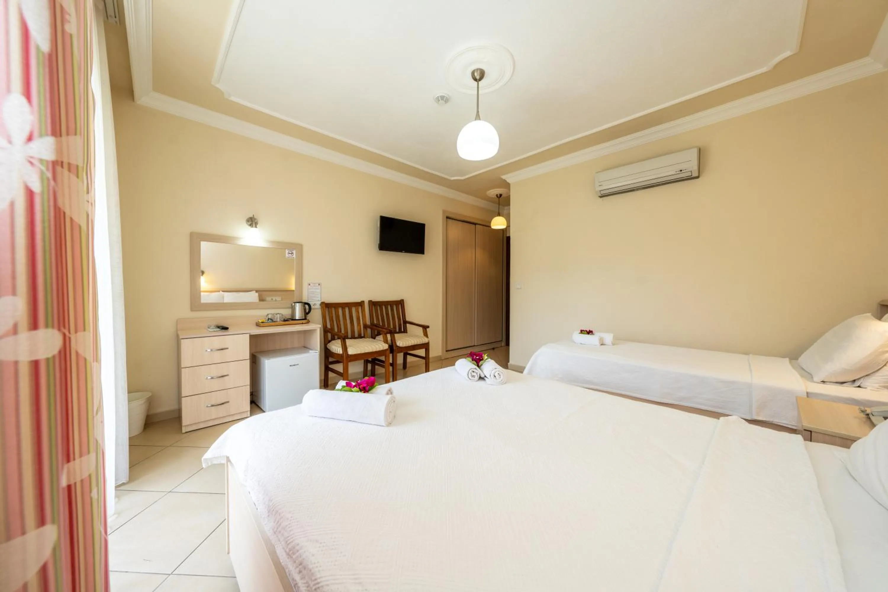 Bed in Gokcen Hotel & Apartments