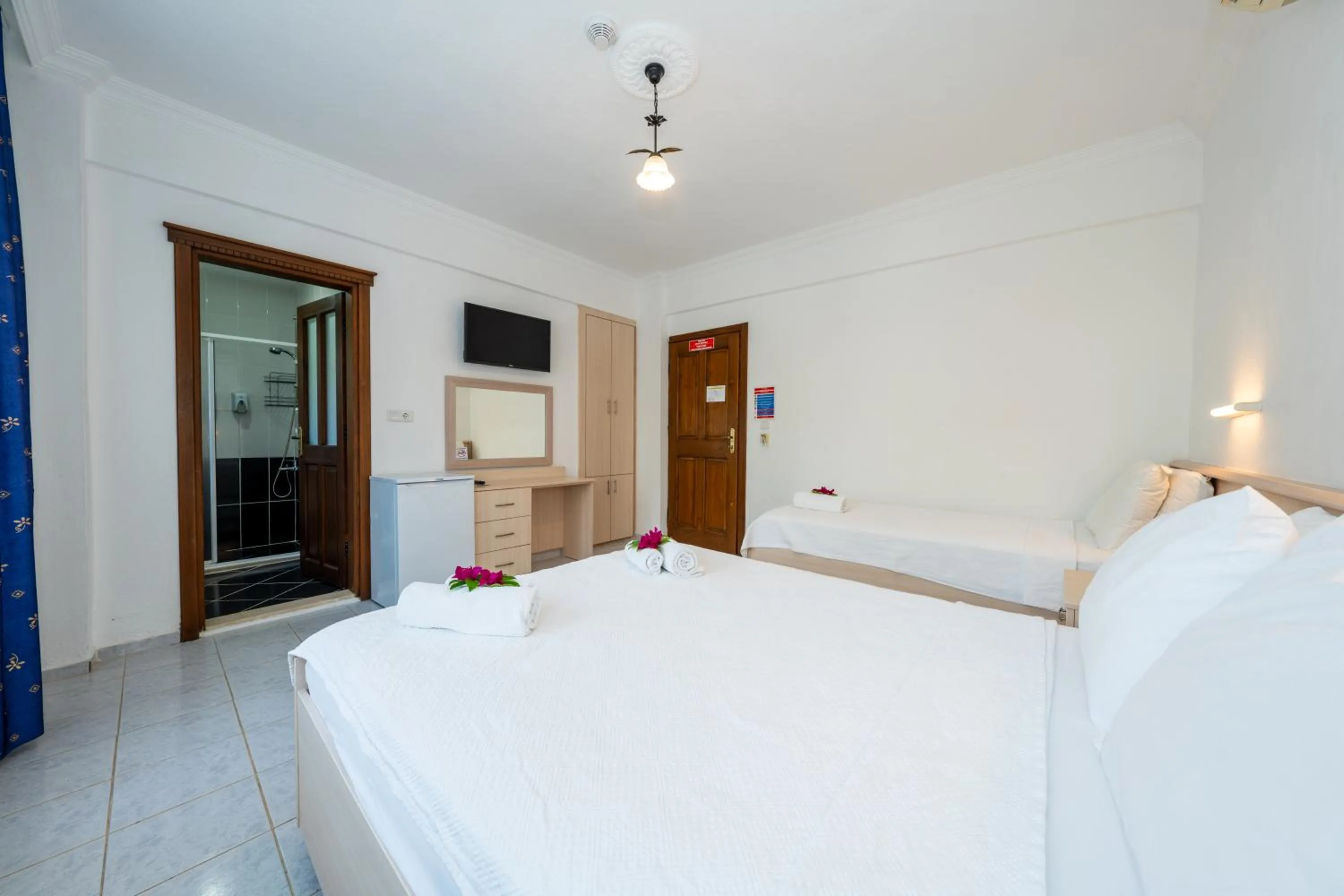 Bed in Gokcen Hotel & Apartments