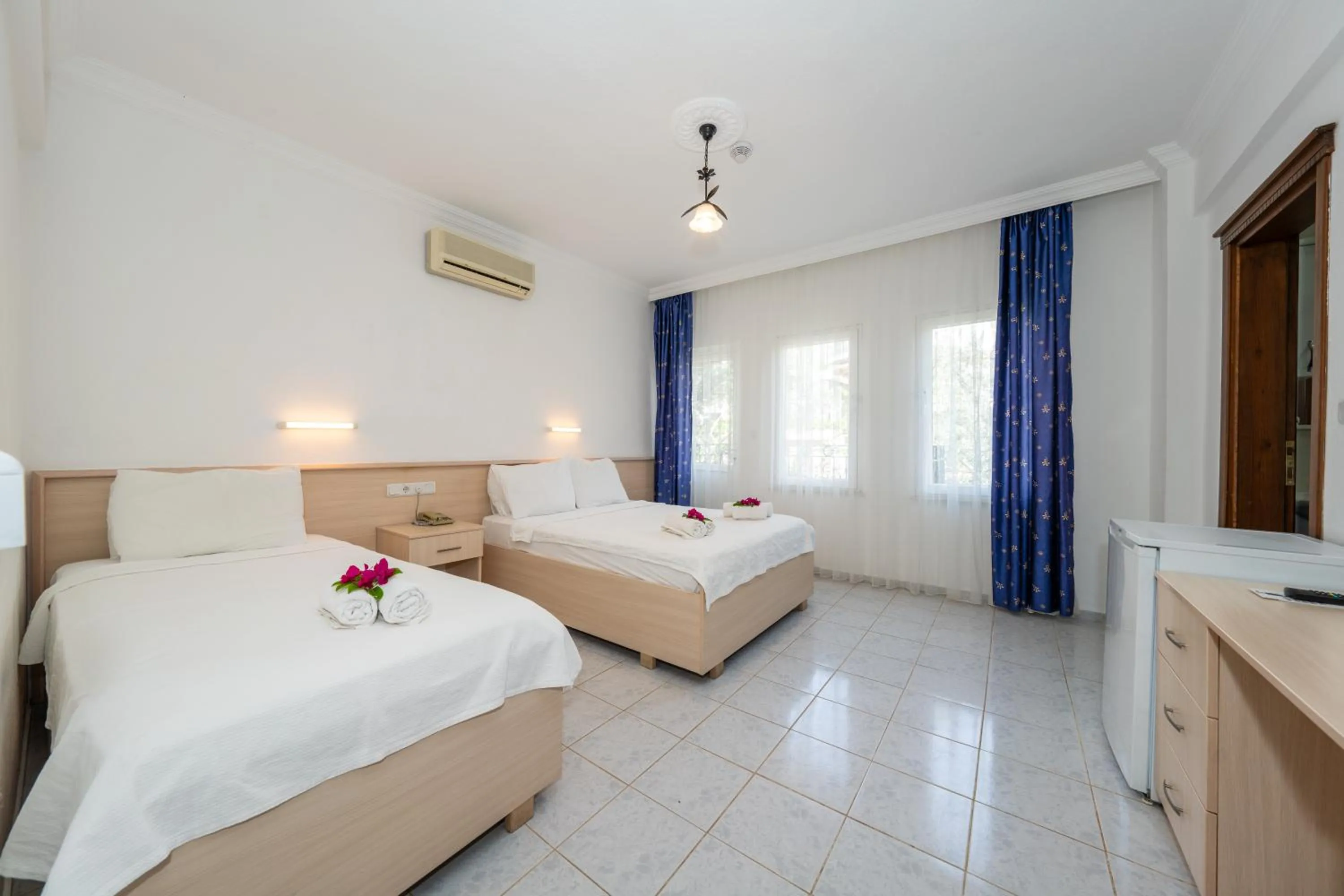 Bed in Gokcen Hotel & Apartments