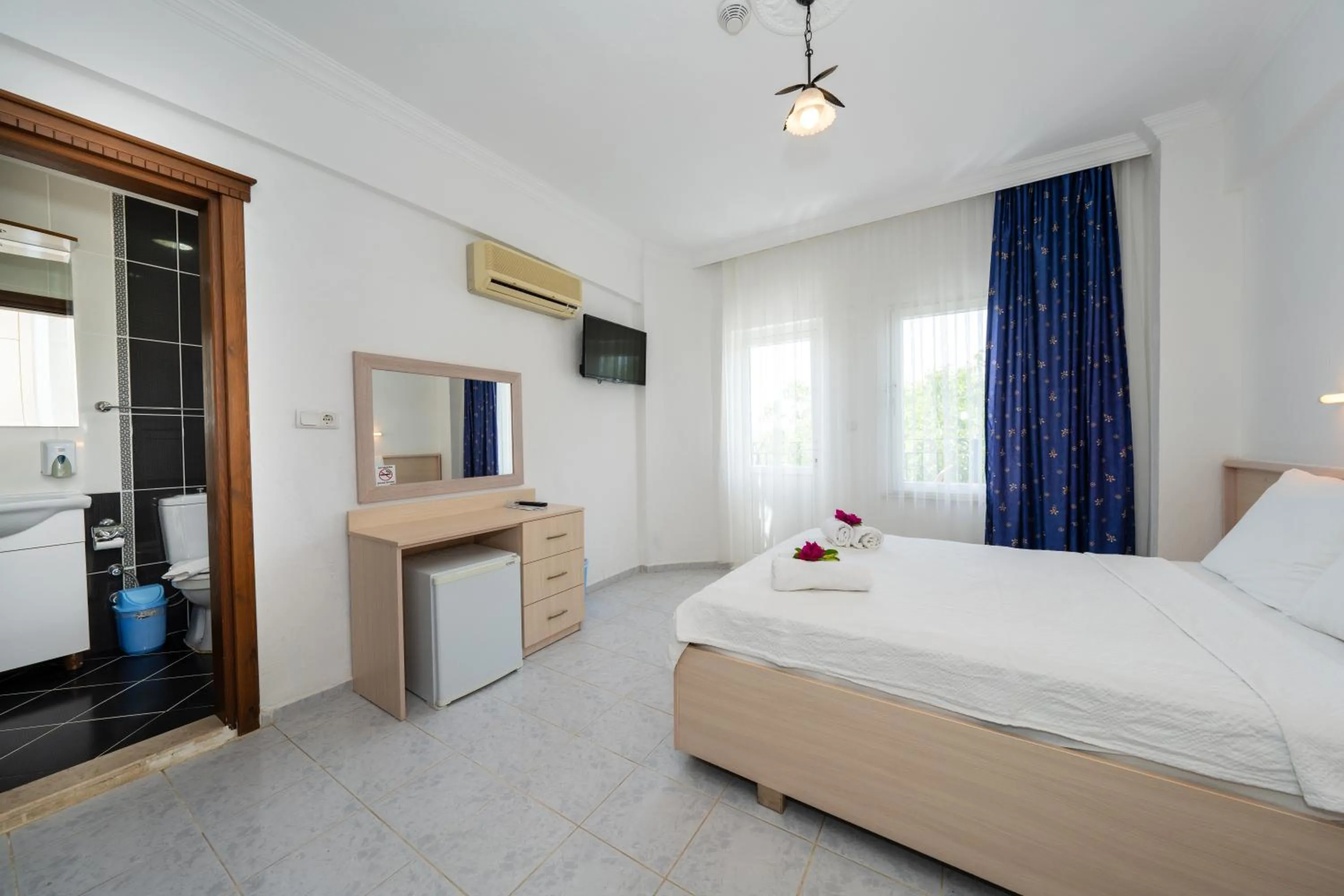 Bed in Gokcen Hotel & Apartments
