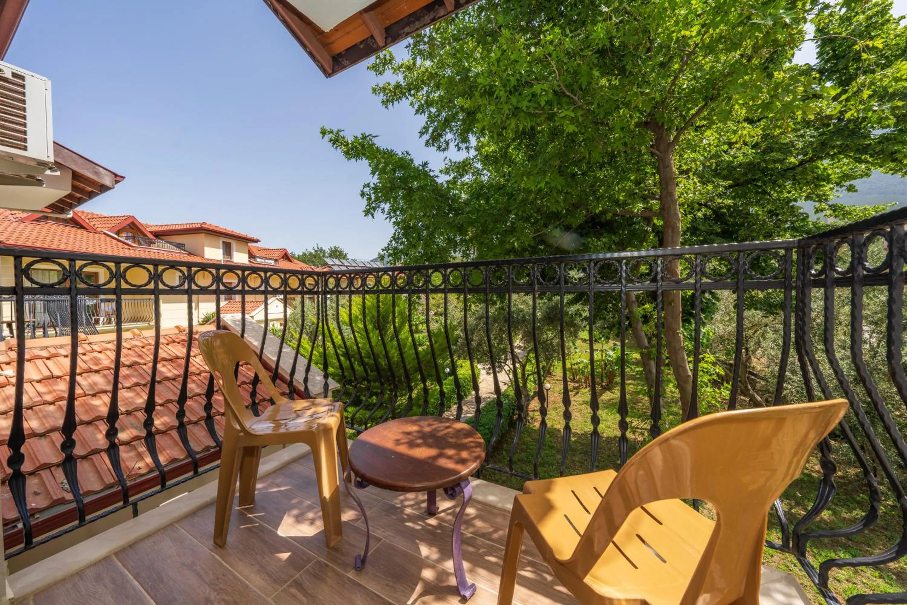 Balcony/Terrace in Gokcen Hotel & Apartments