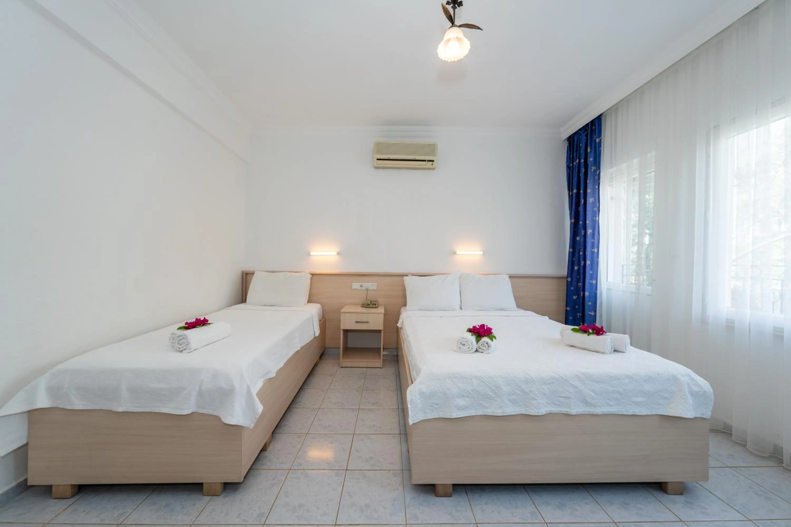 Bed in Gokcen Hotel & Apartments