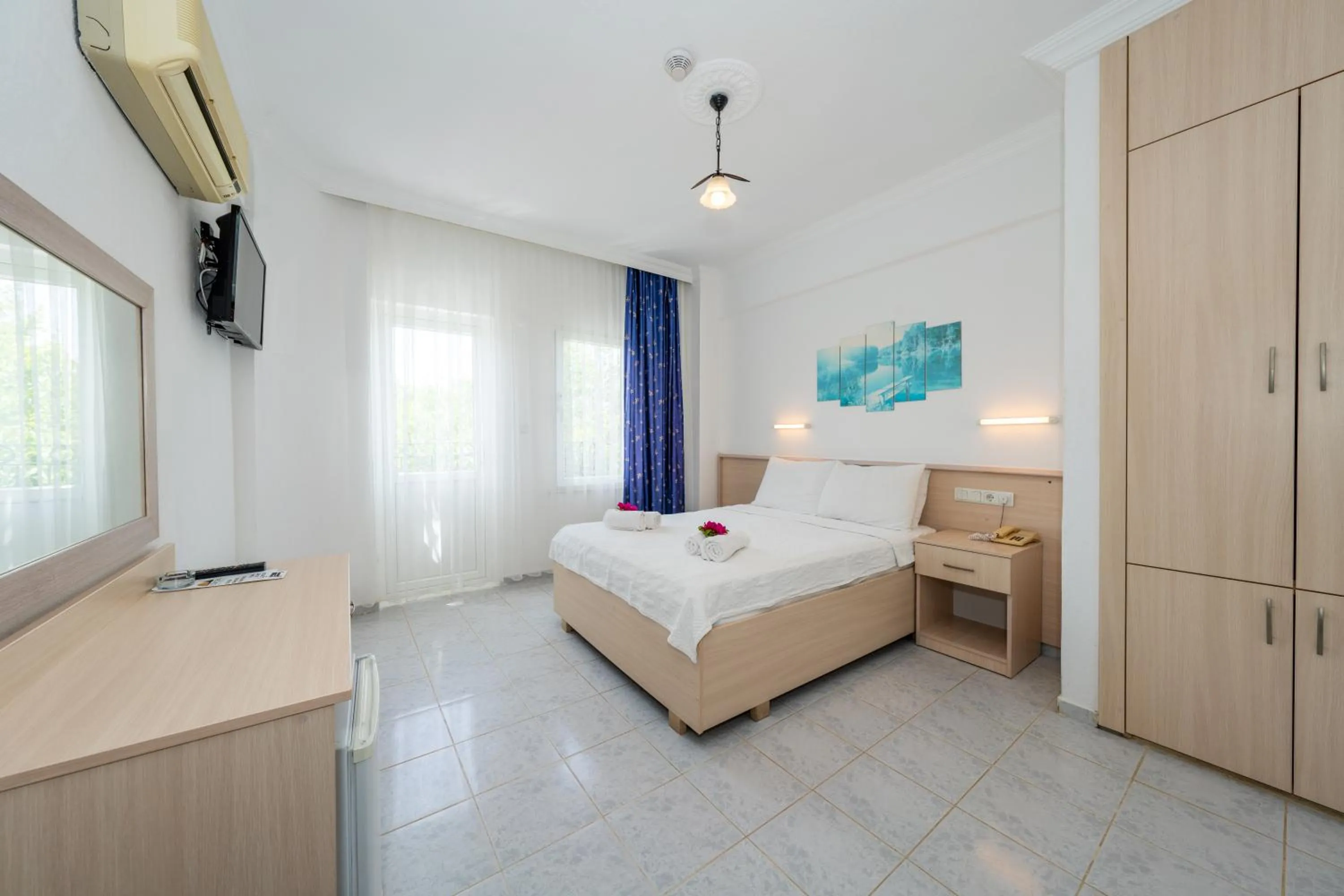 Bed in Gokcen Hotel & Apartments