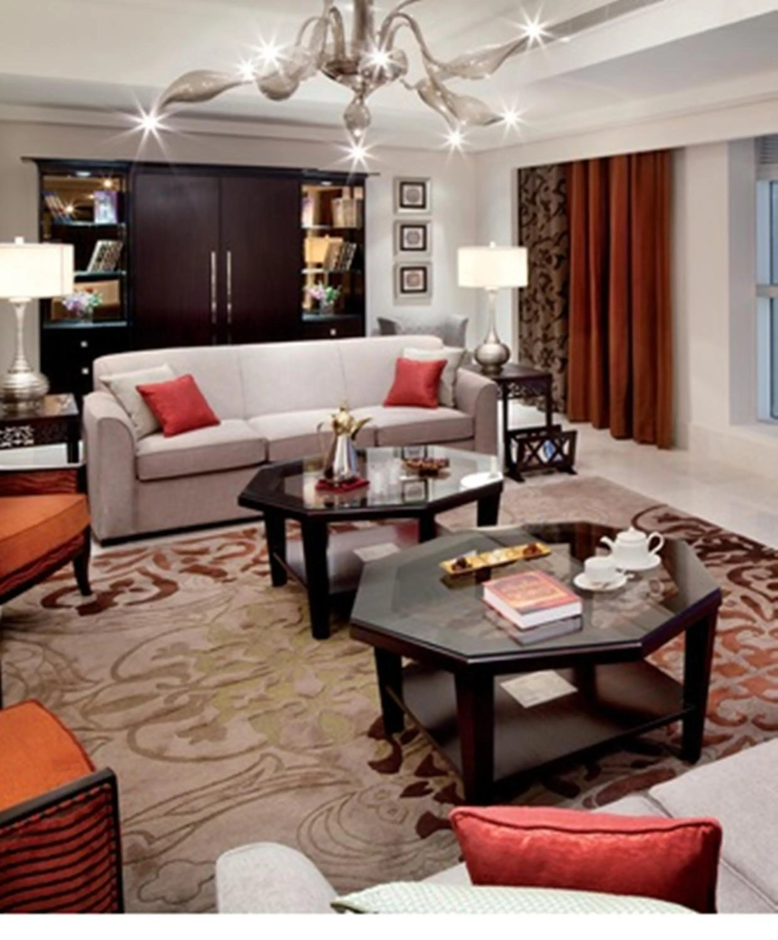 Living room in Makkah Clock Royal Tower, A Fairmont Hotel