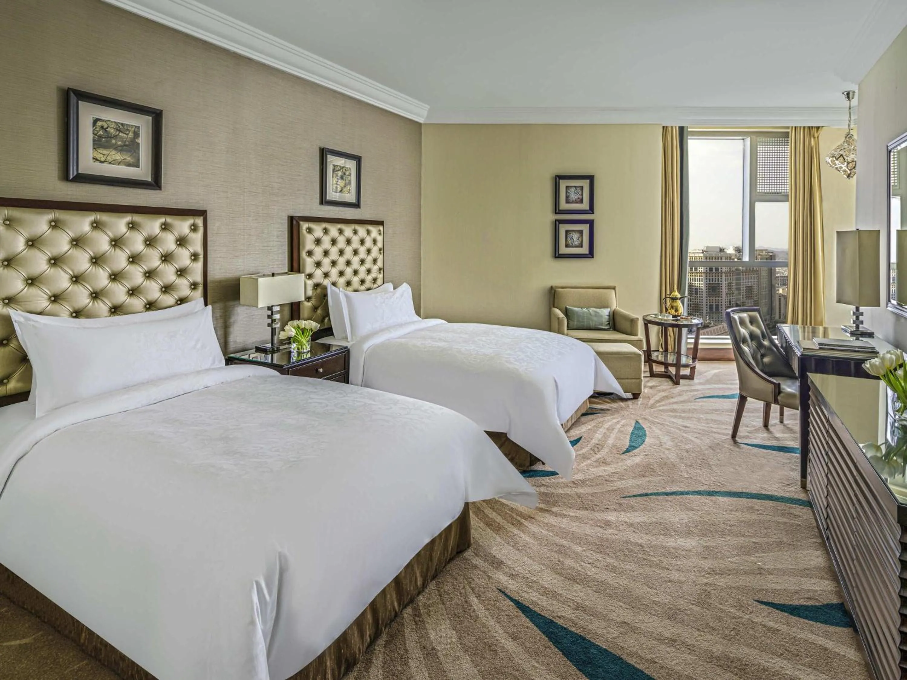 Bedroom, Bed in Makkah Clock Royal Tower, A Fairmont Hotel