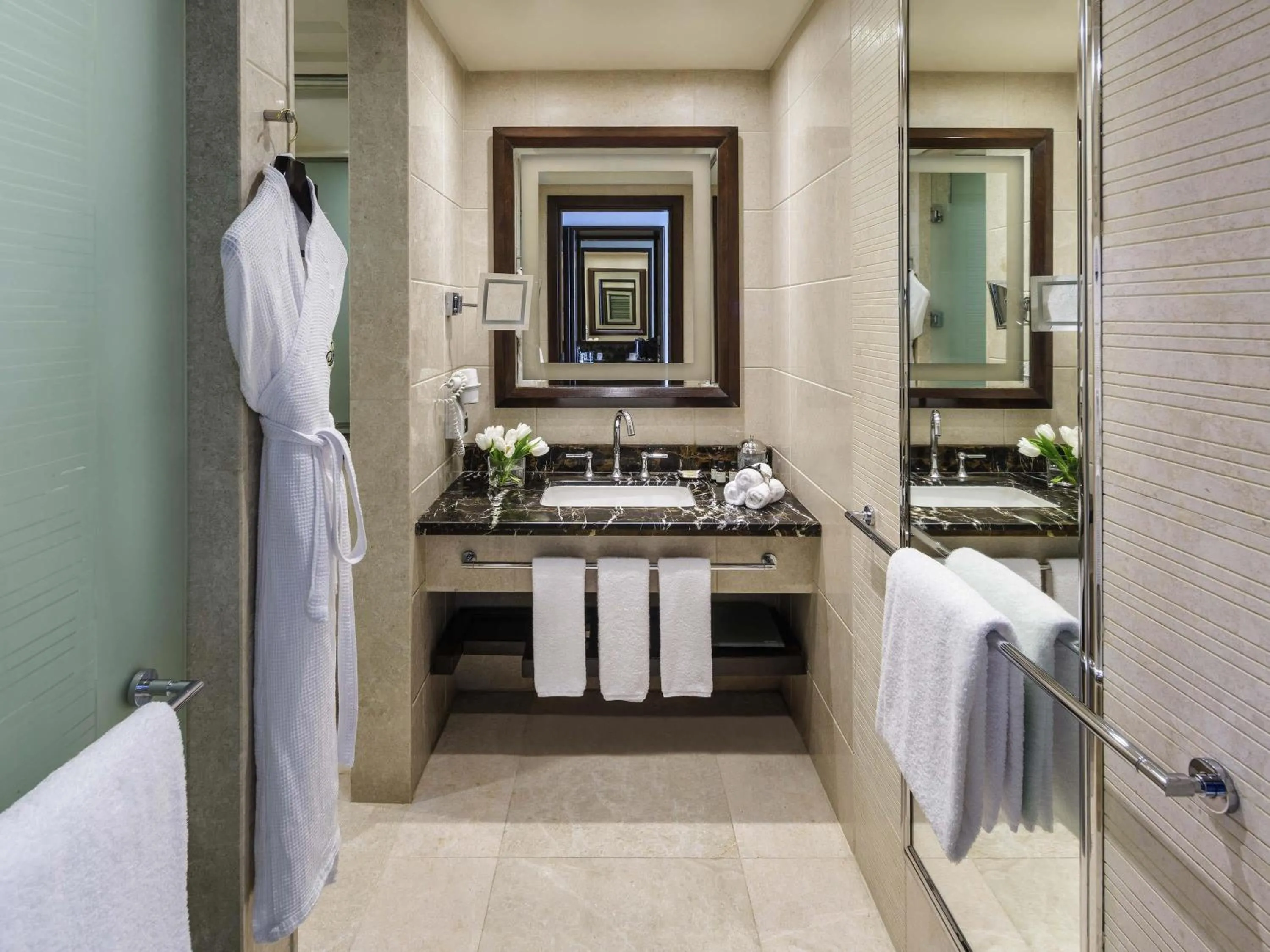 Bedroom in Makkah Clock Royal Tower, A Fairmont Hotel