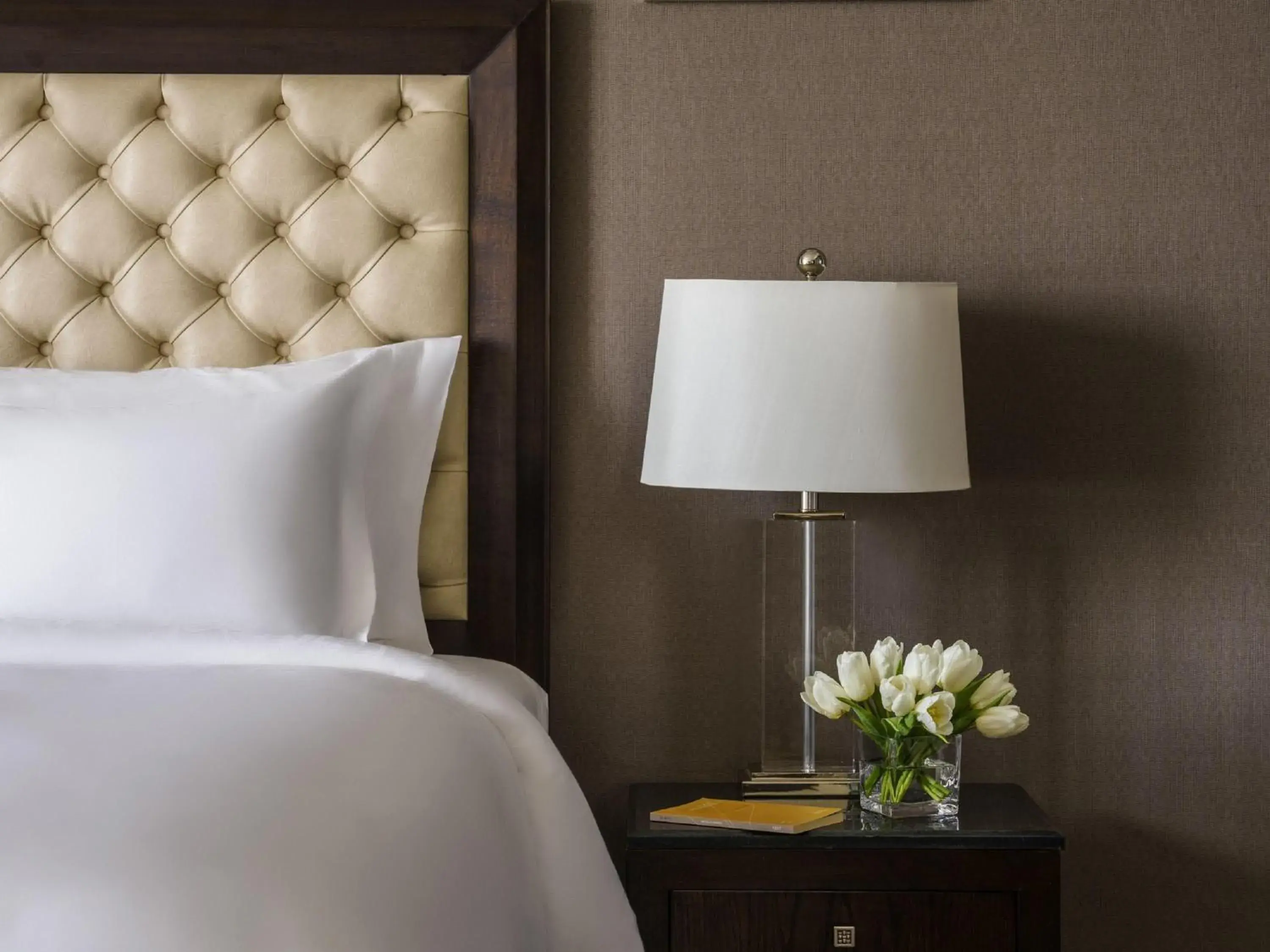 Bedroom, Bed in Makkah Clock Royal Tower, A Fairmont Hotel Bedroom, Bed in Makkah Clock Royal Tower, A Fairmont Hotel