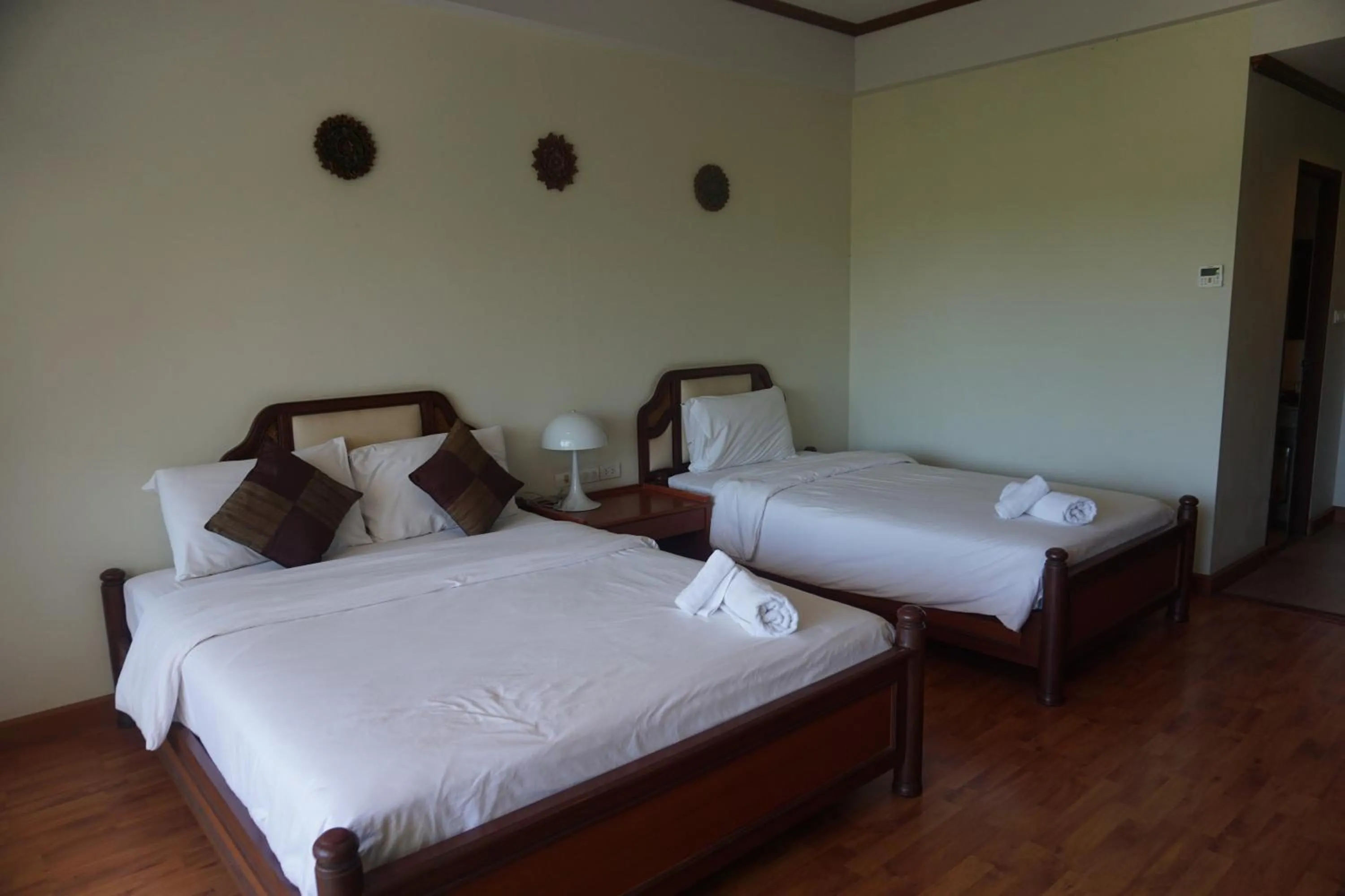 Bed in Chaweng Tara Hotel