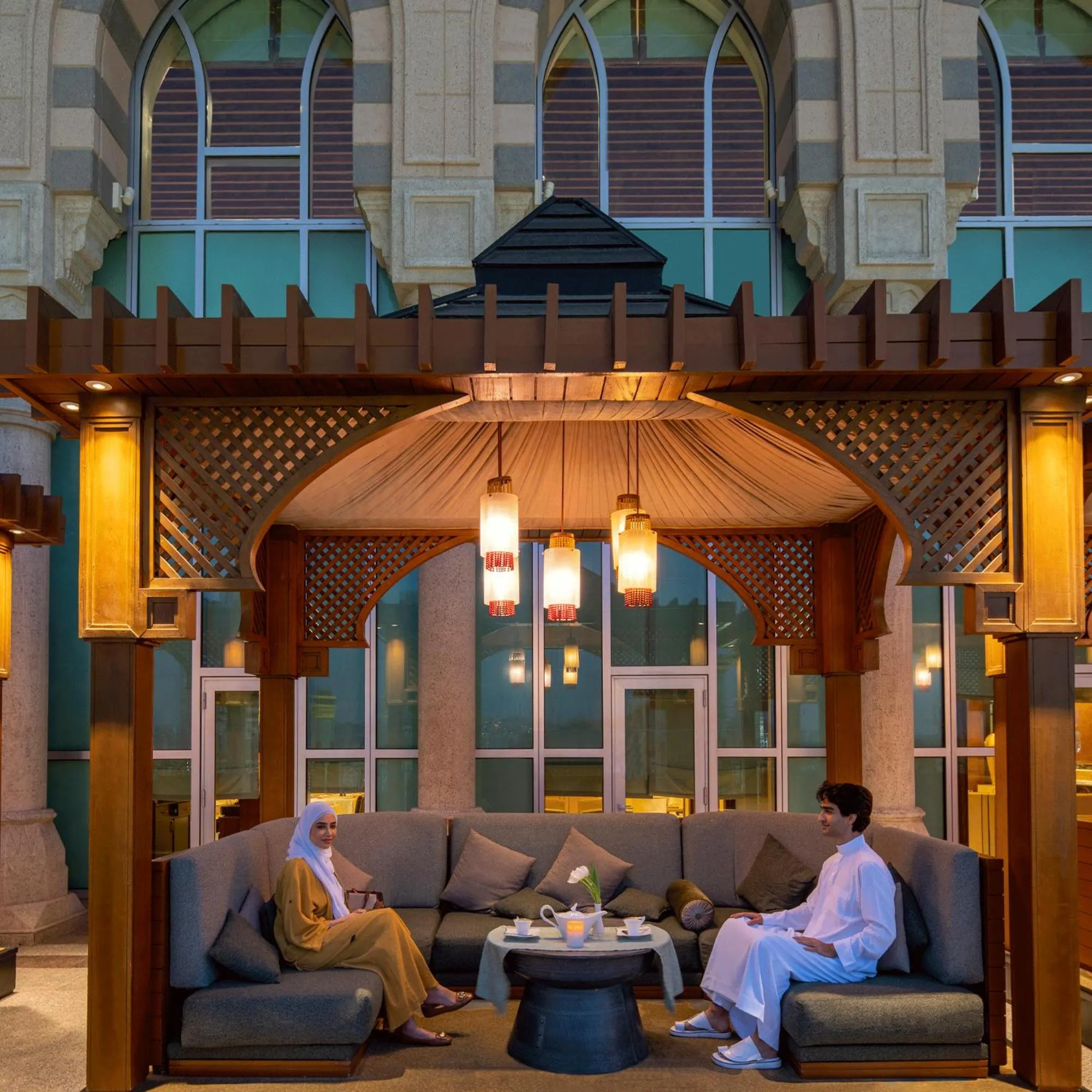 Restaurant/places to eat in Raffles Makkah Palace