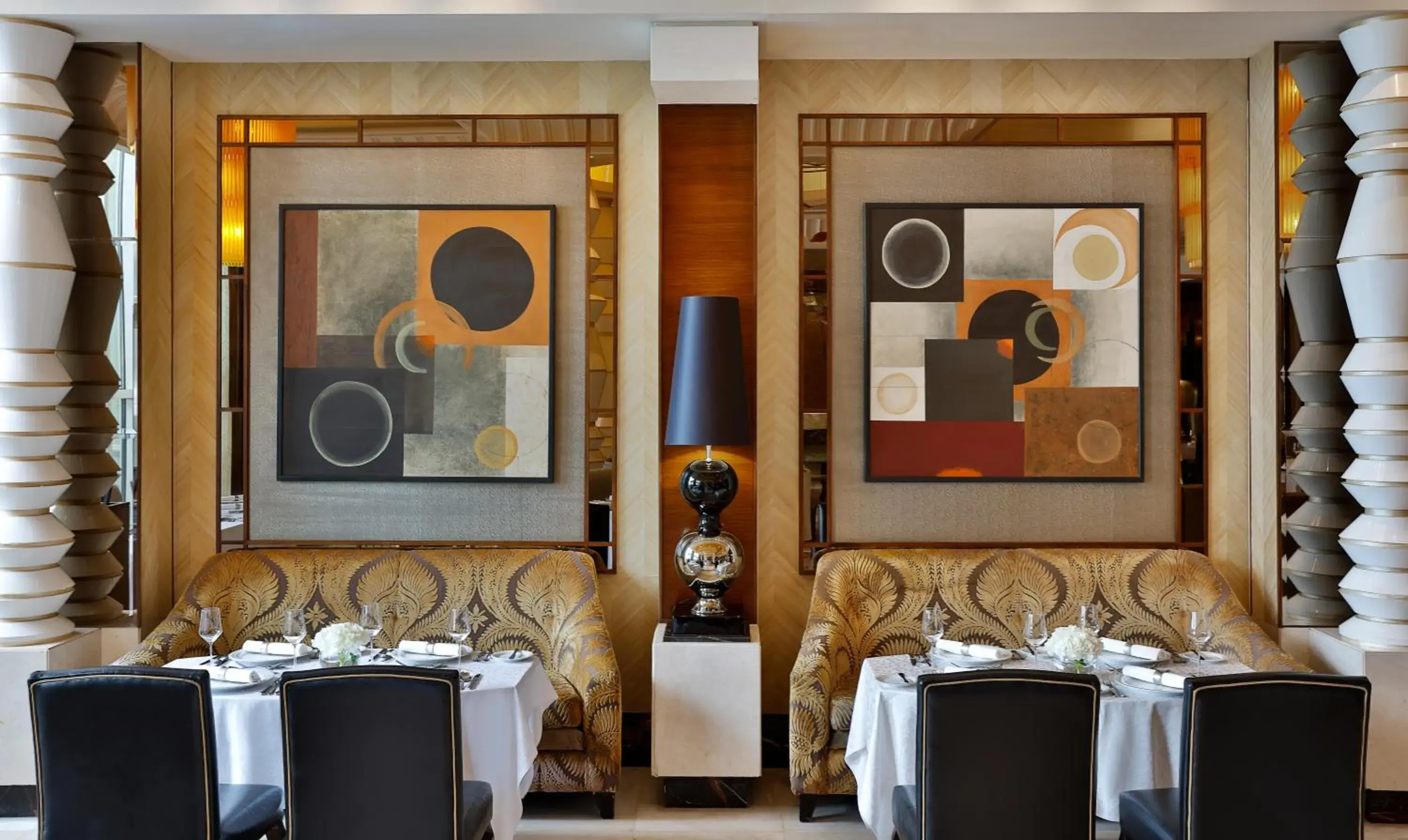 Restaurant/places to eat in Raffles Makkah Palace Restaurant/places to eat in Raffles Makkah Palace