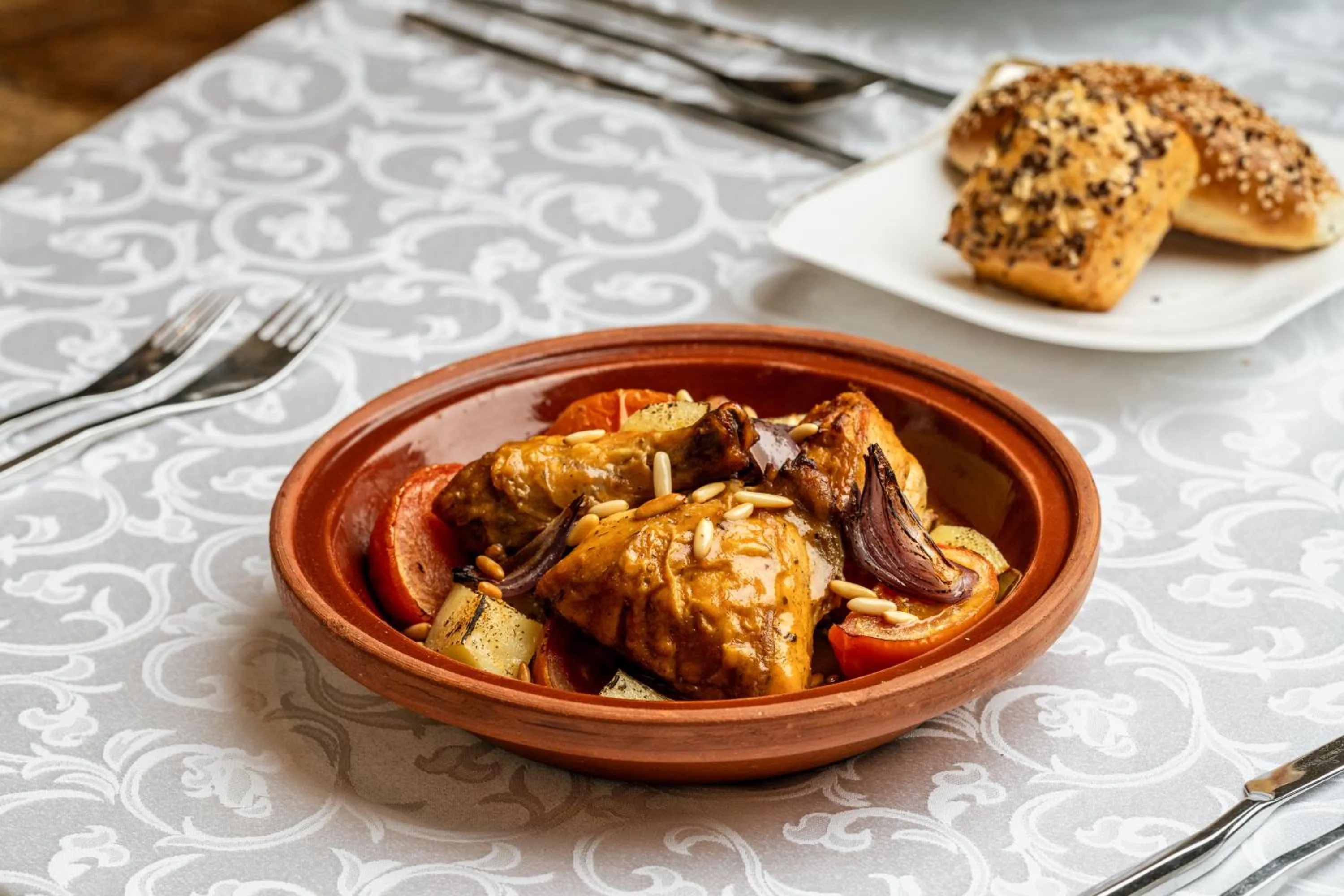 Restaurant/places to eat in Raffles Makkah Palace