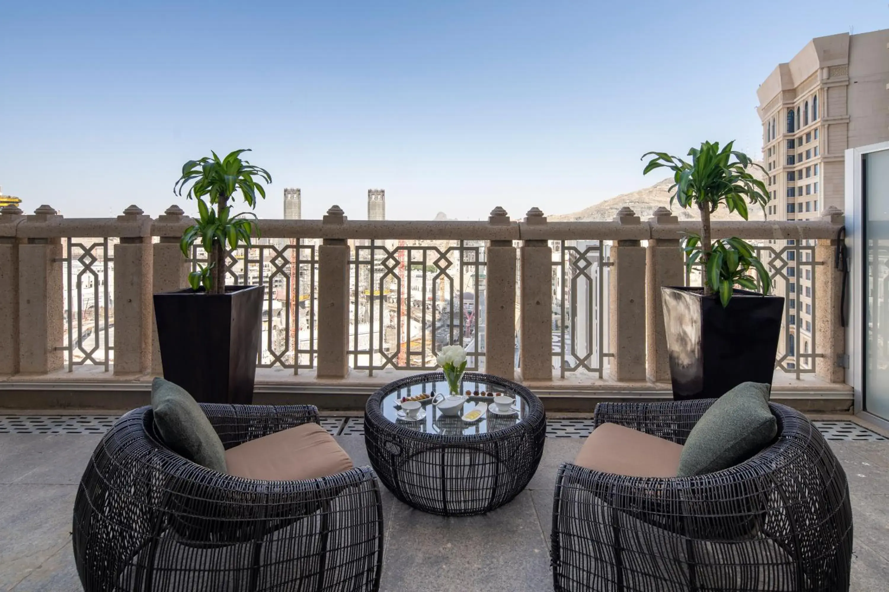 Restaurant/places to eat in Raffles Makkah Palace Restaurant/places to eat in Raffles Makkah Palace