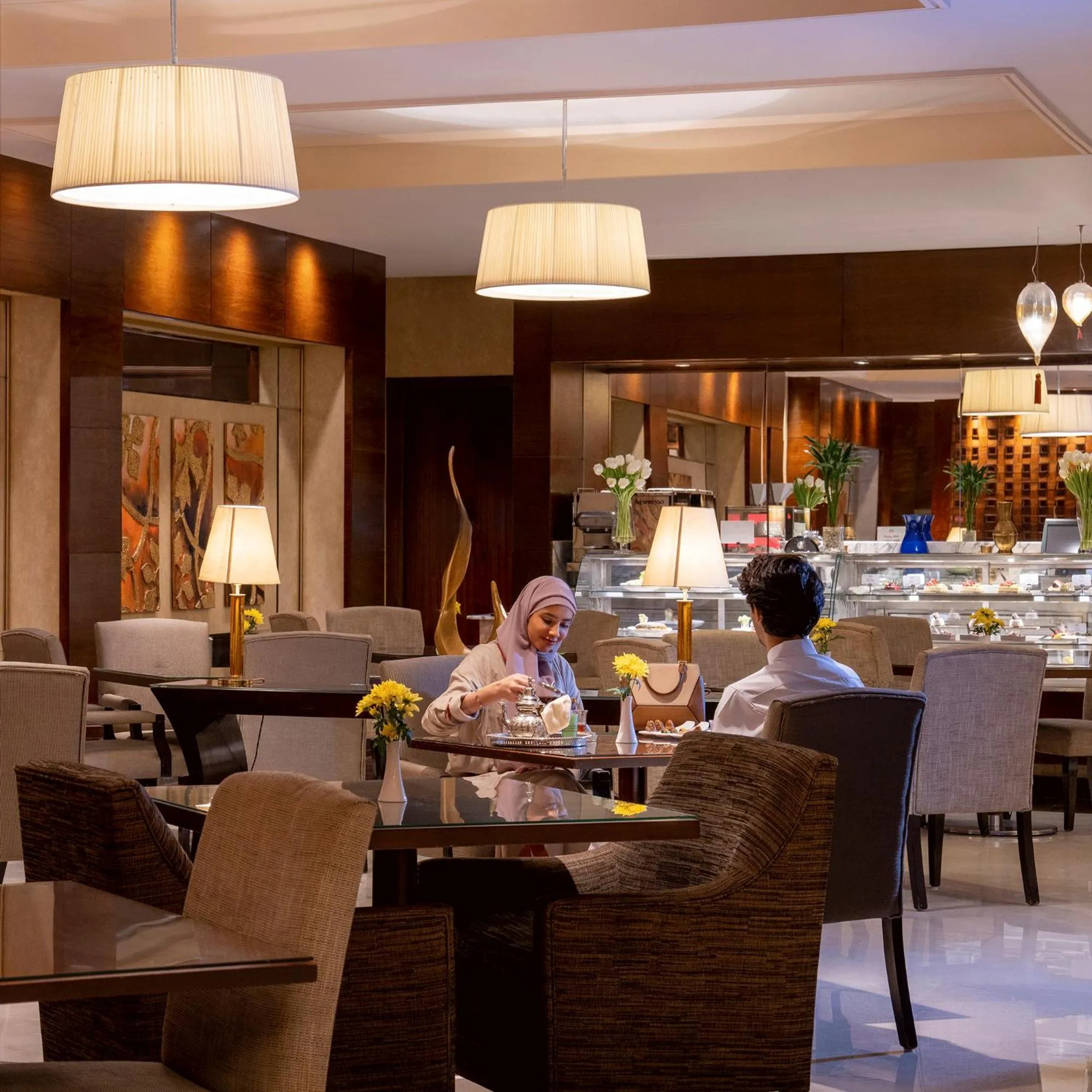 Restaurant/places to eat in Raffles Makkah Palace