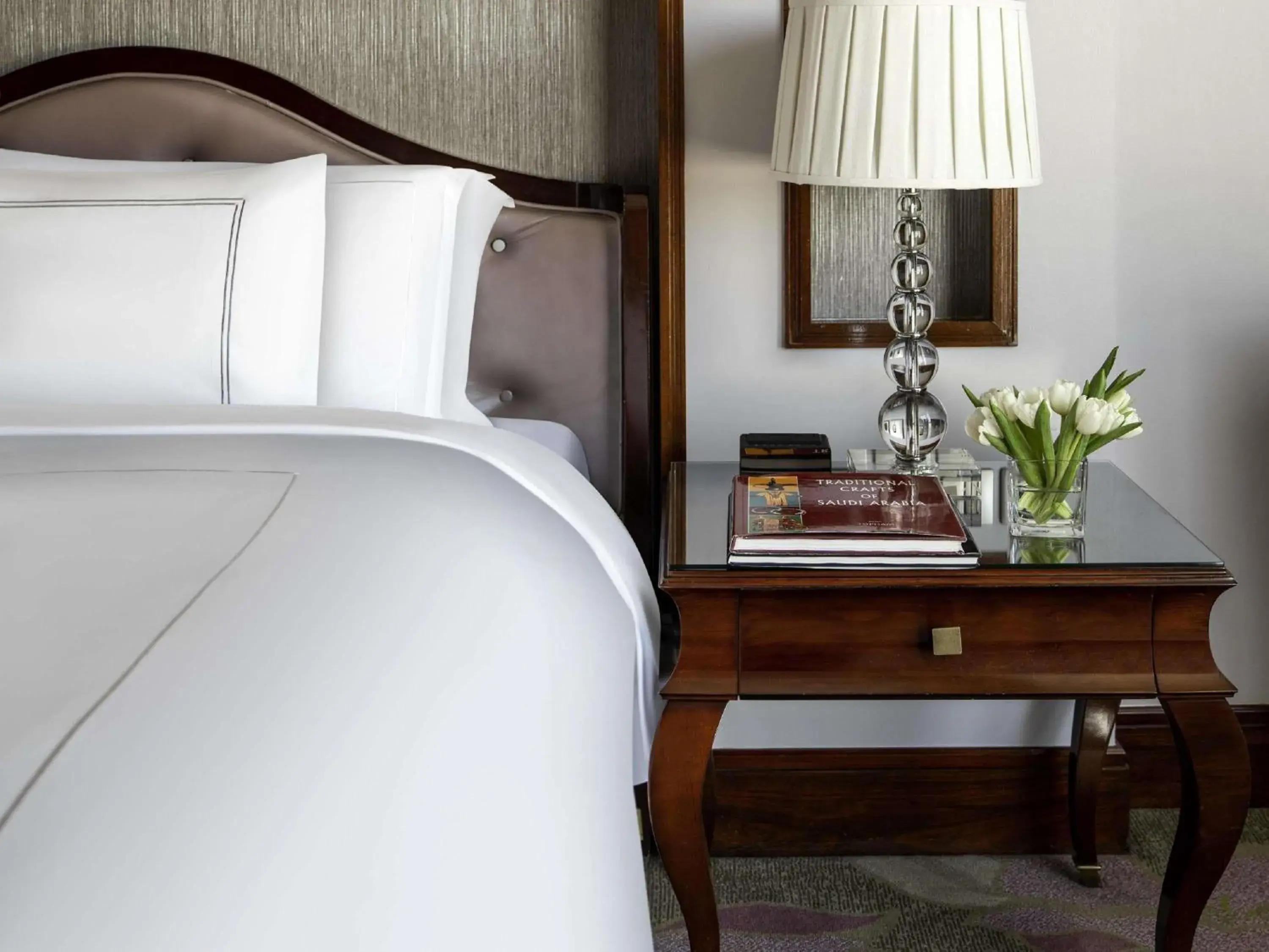 Bedroom, Bed in Raffles Makkah Palace Bedroom, Bed in Raffles Makkah Palace