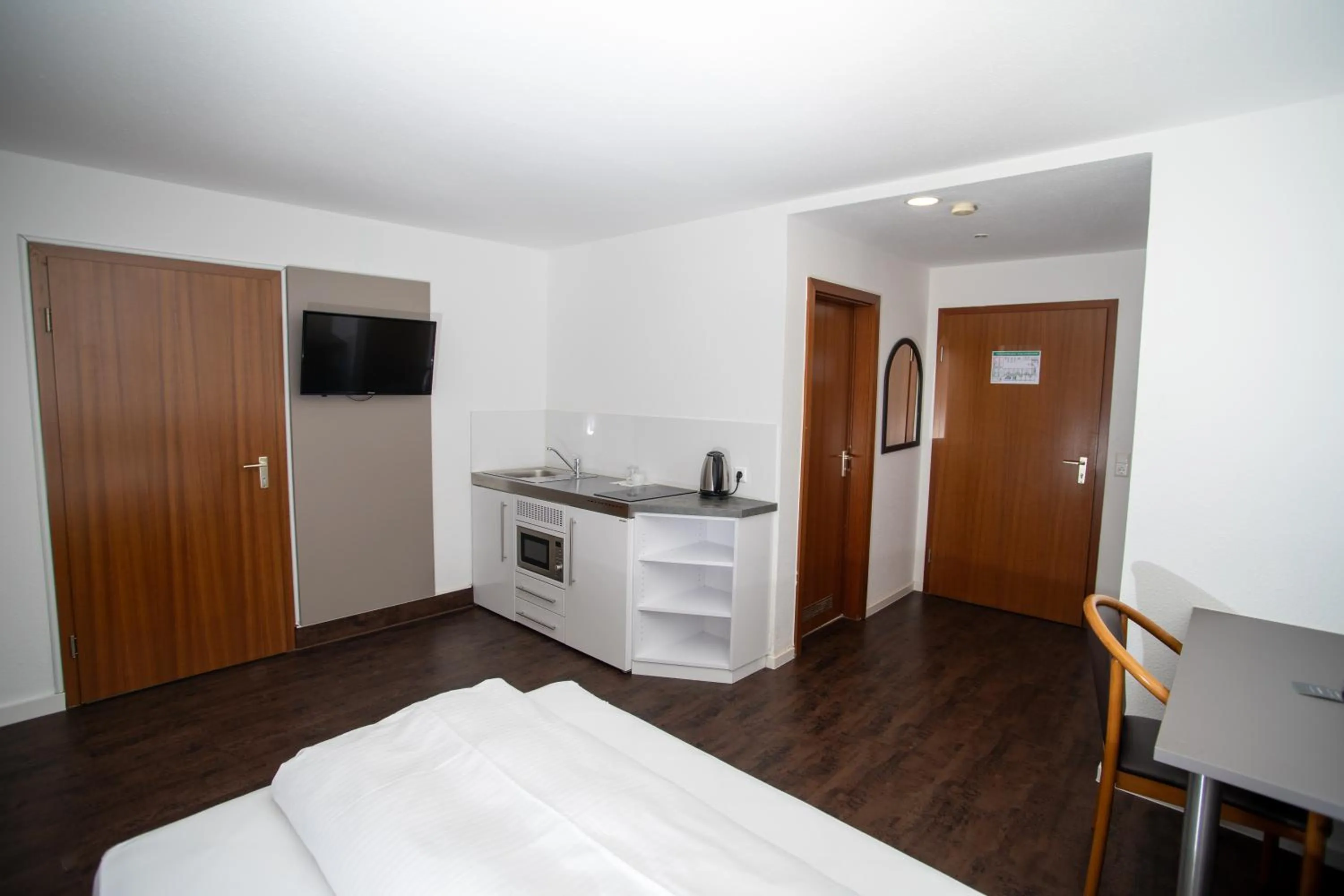 TV and multimedia, Bed in Hotel am Schillerplatz