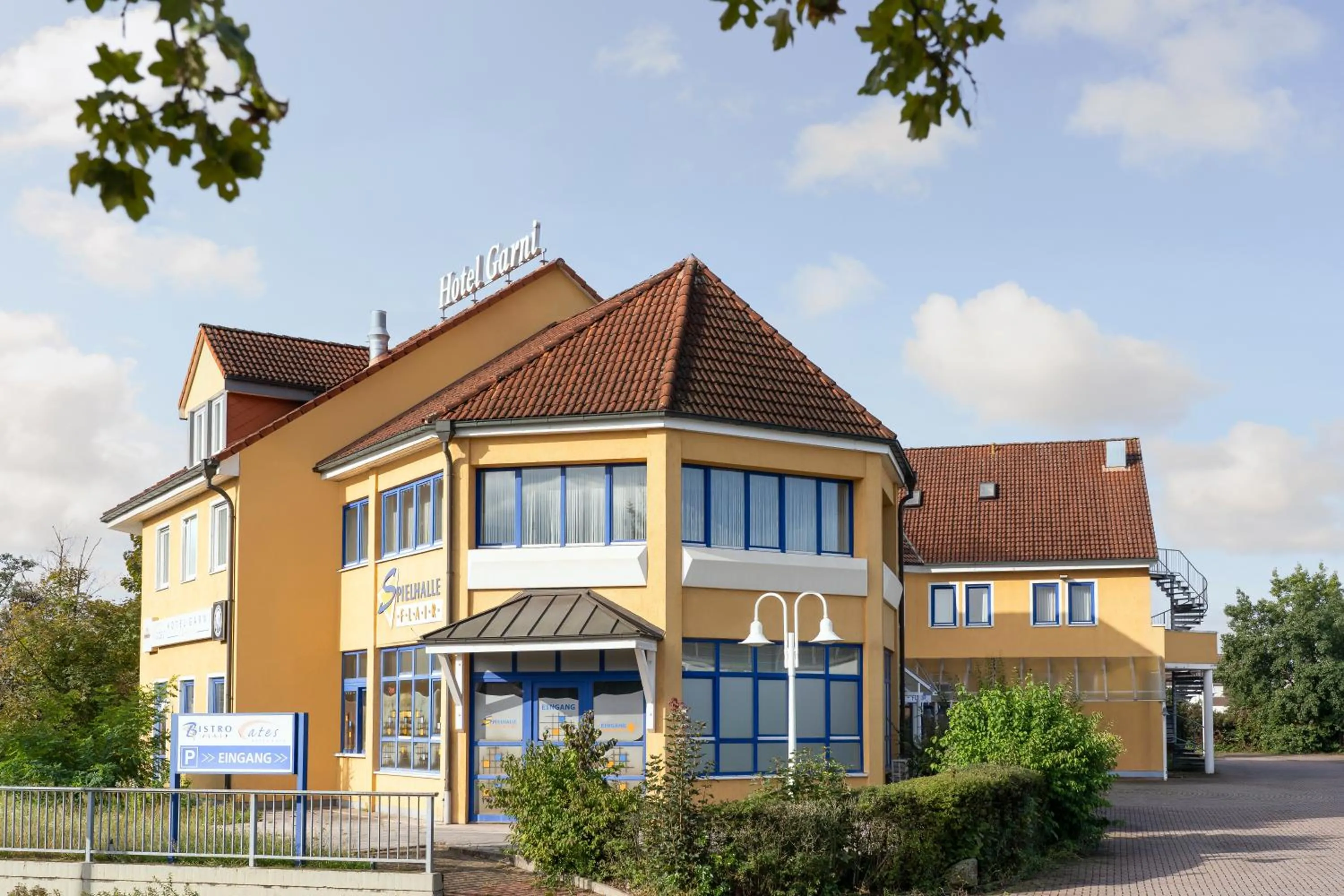 Property building in ates Hotel Lampertheim by AURUM