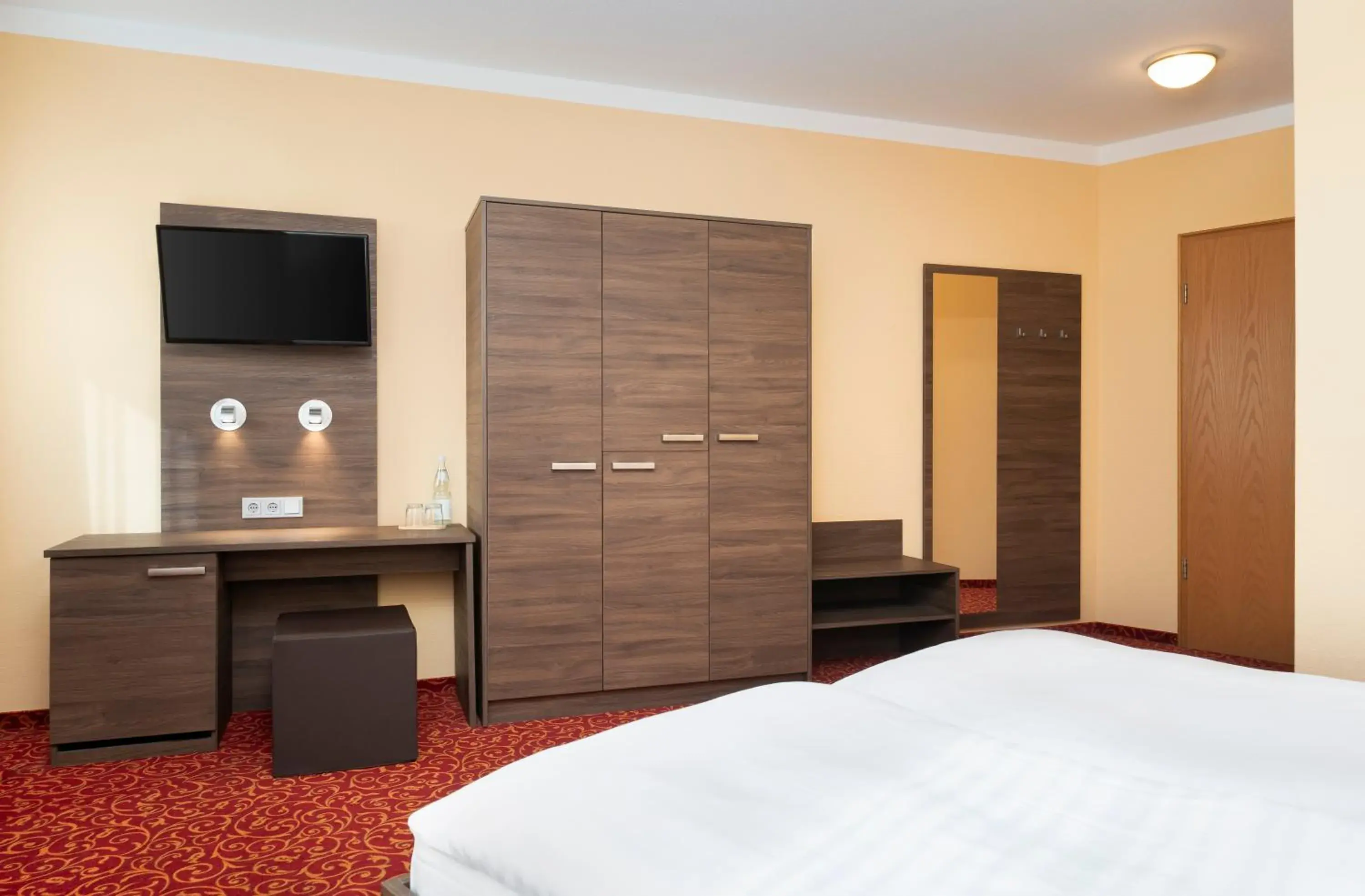 Double Room in ates Hotel Lampertheim by AURUM Double Room in ates Hotel Lampertheim by AURUM