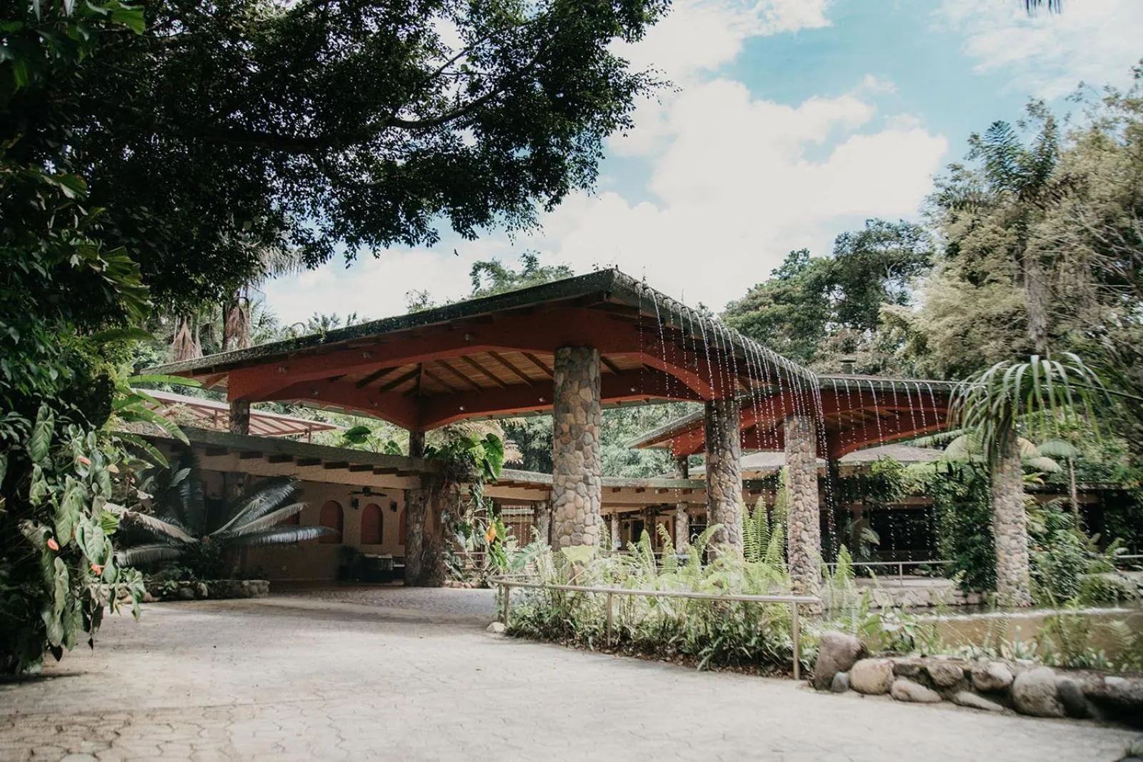 Arahuana Jungle Resort & Spa