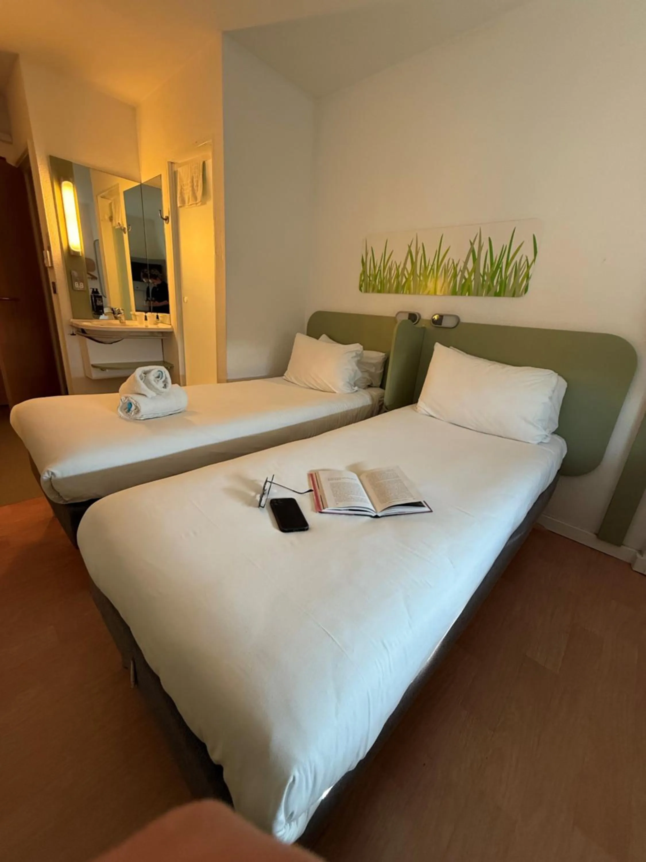 Property building, Bed in ibis budget Leeds Centre Crown Point Road