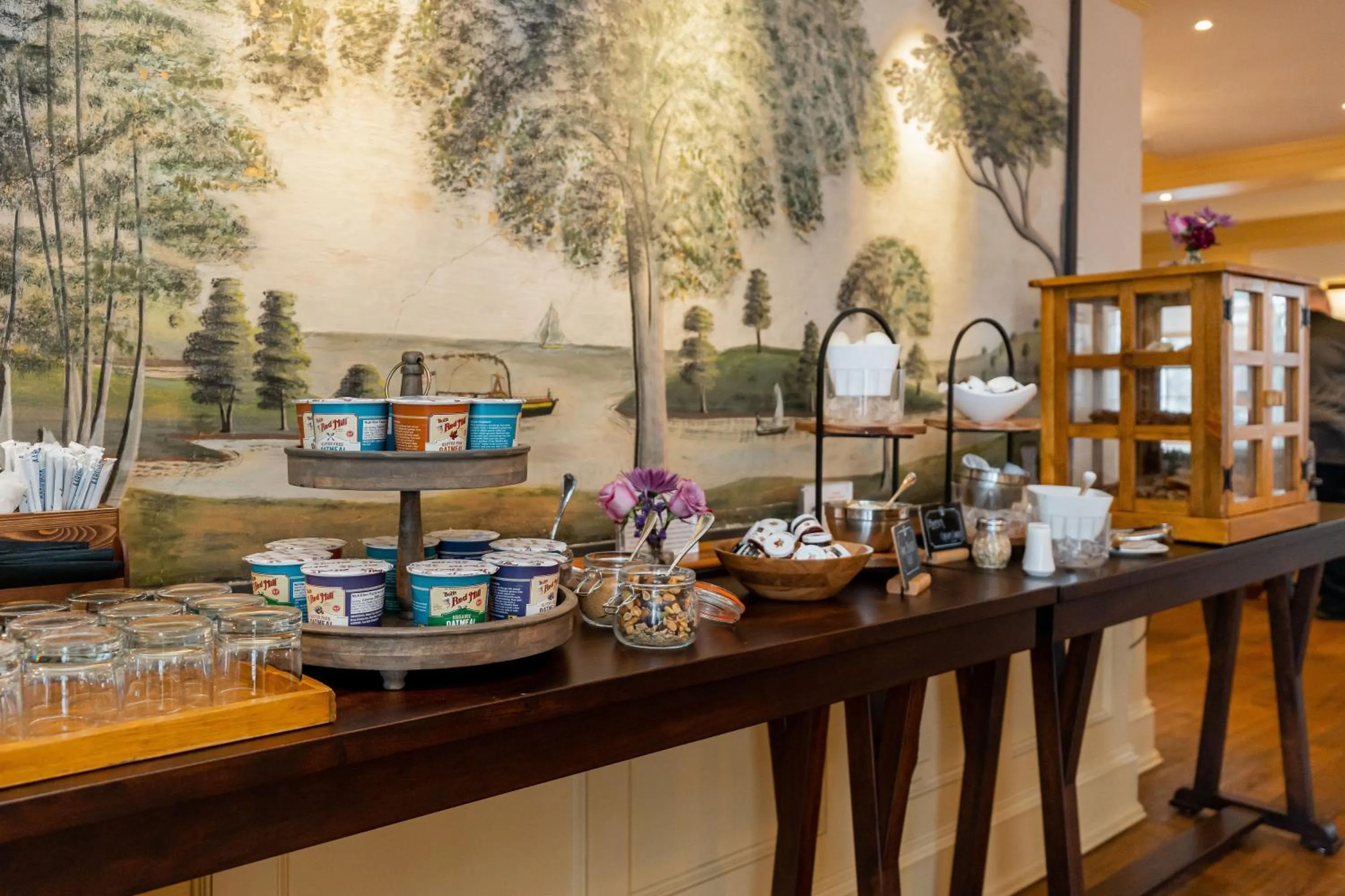 Continental breakfast in The Groton Inn