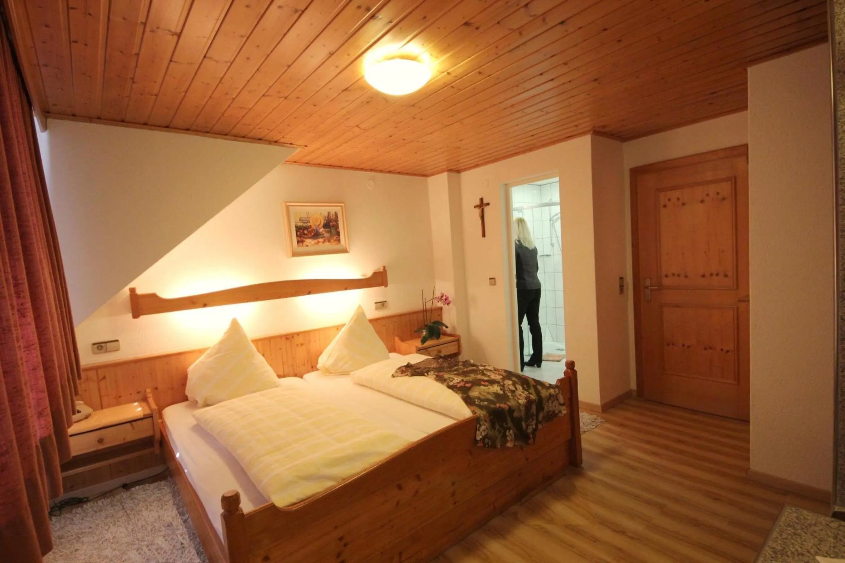 Photo of the whole room, Bed in Hotel Krone Stühlingen - Das Tor zum Südschwarzwald