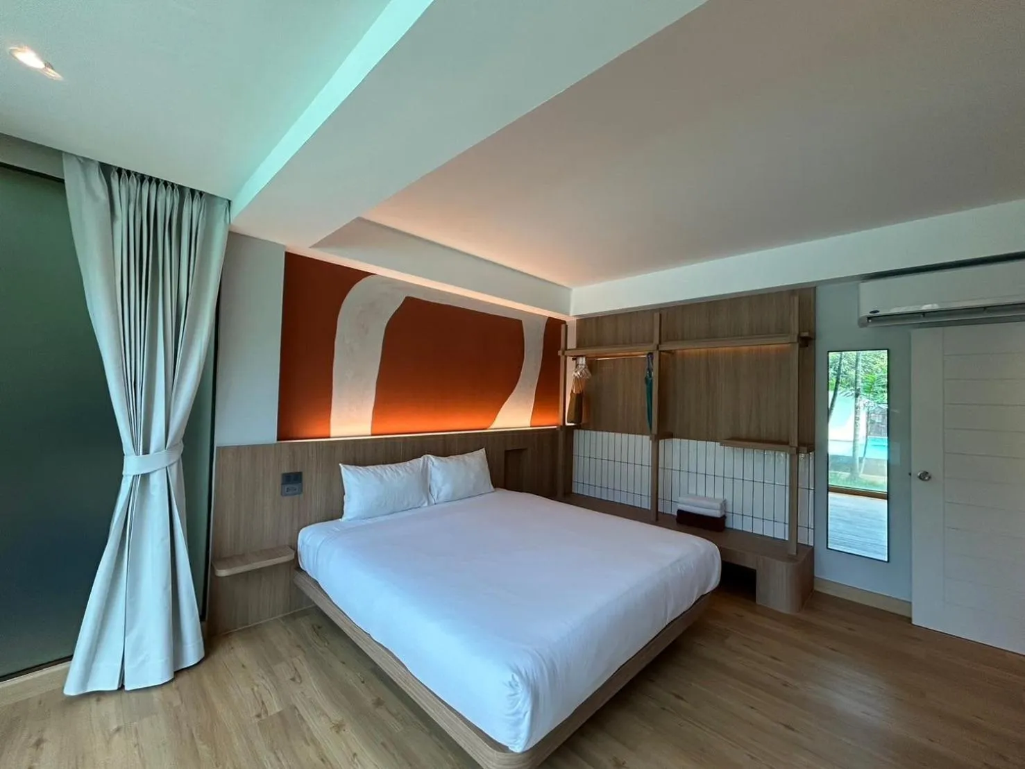 Bedroom, Bed in Baan Karon Resort