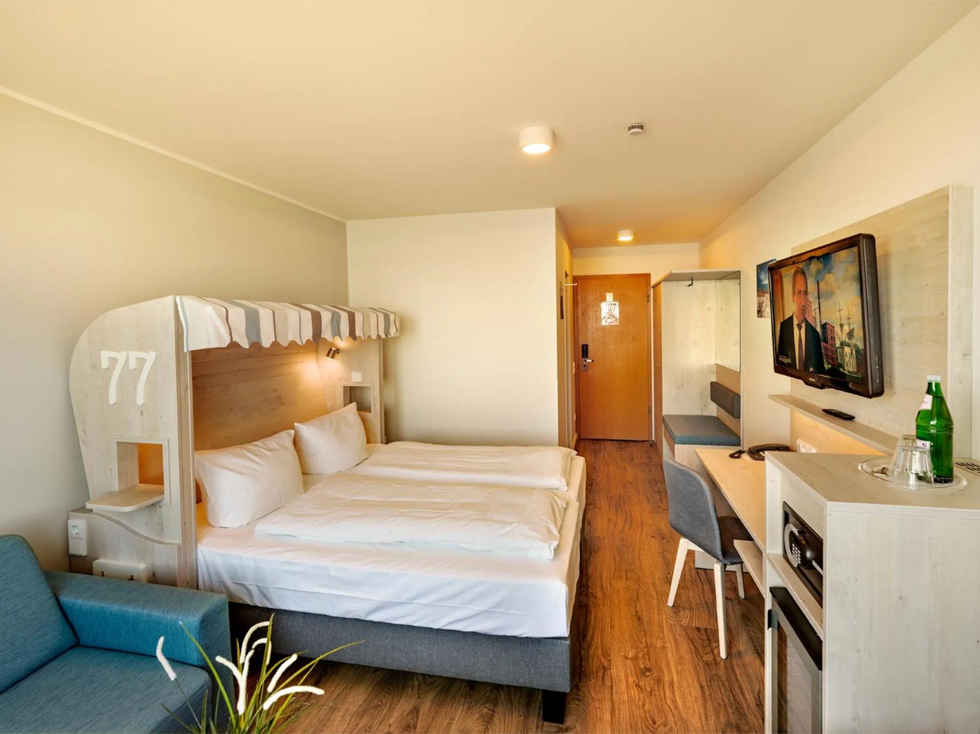 Photo of the whole room, Bed in Hotel Seelust