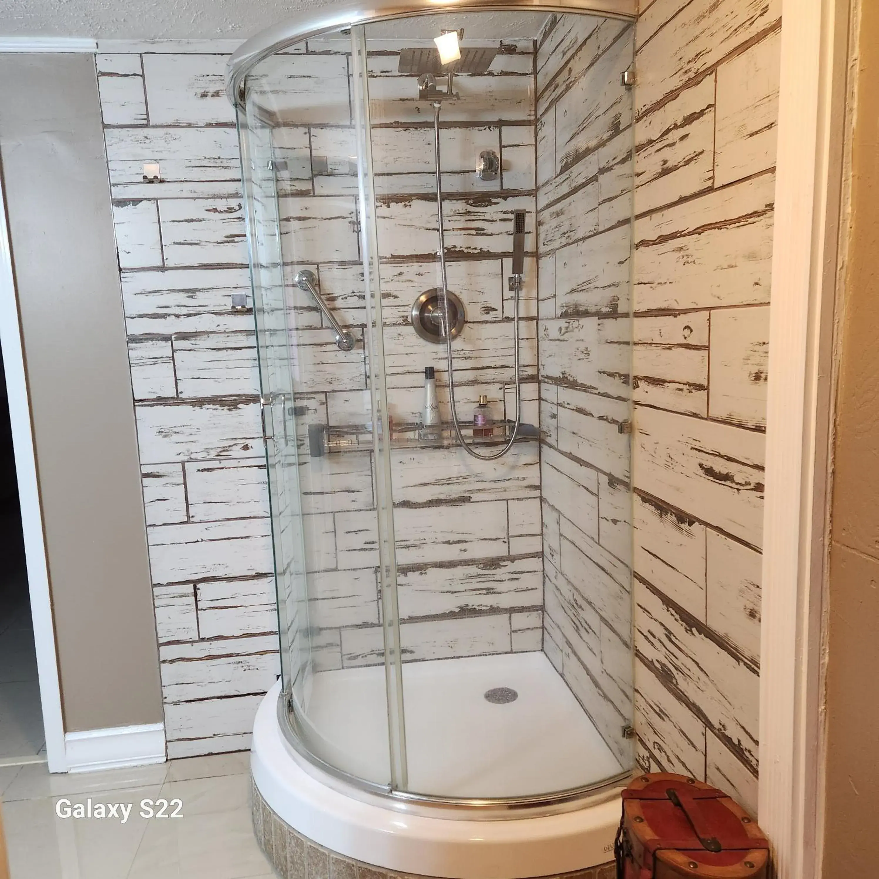 Deluxe King Studio - single occupancy in Cozy Mobay Deluxe King Studio - single occupancy in Cozy Mobay