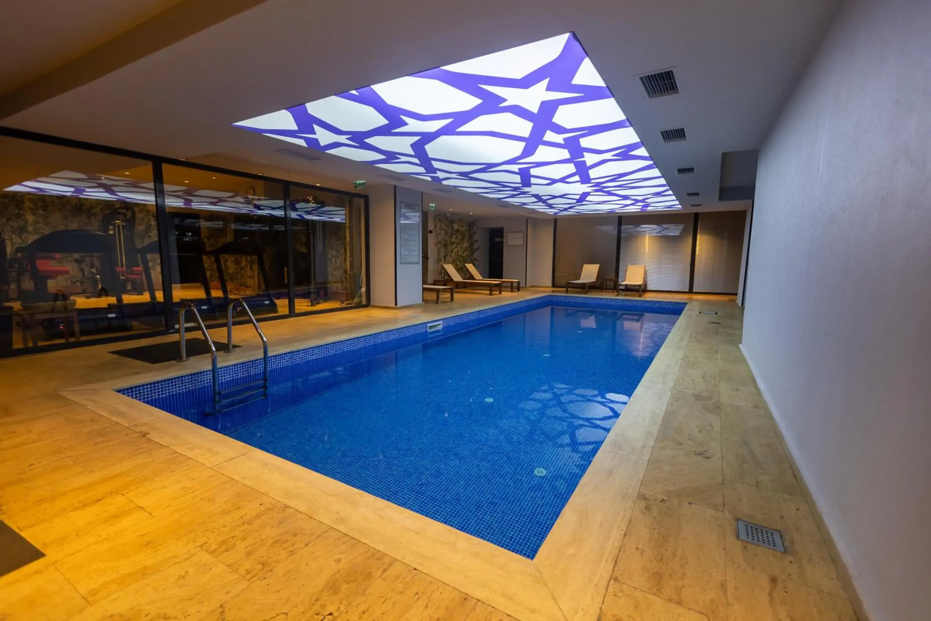 Pool view in Tryp By Wyndham Istanbul Sancaktepe Pool view in Tryp By Wyndham Istanbul Sancaktepe
