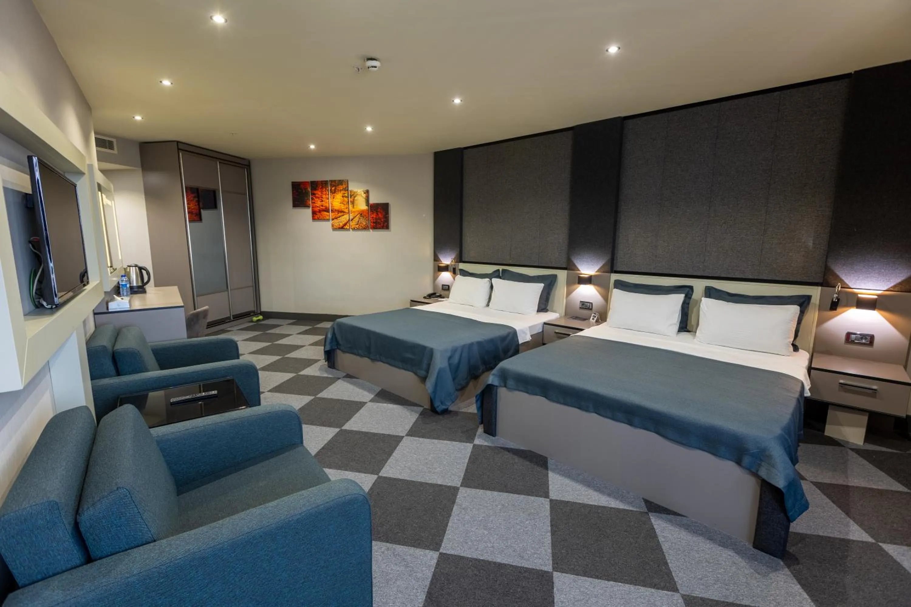 Photo of the whole room in Tryp By Wyndham Istanbul Sancaktepe