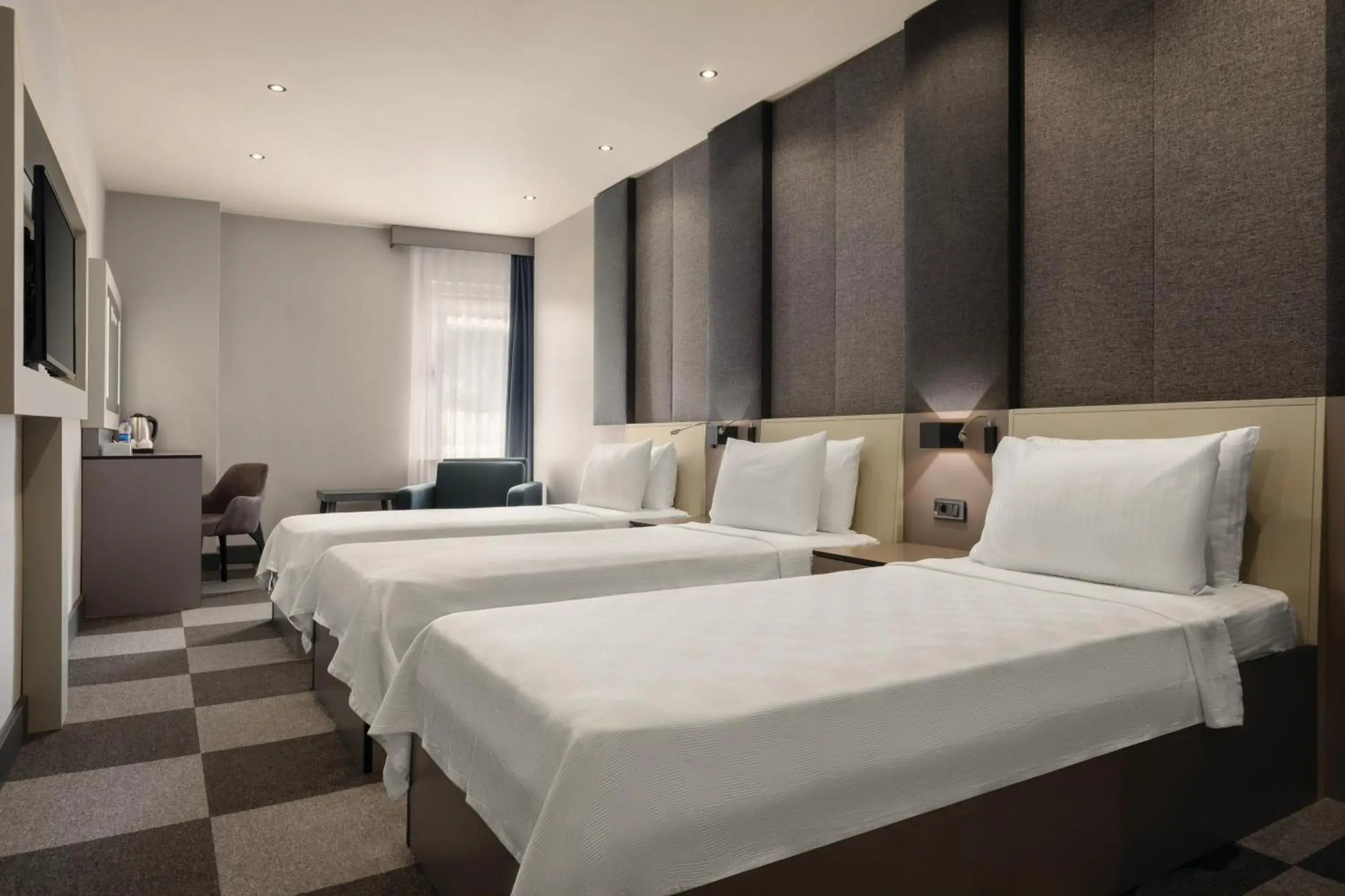 Twin Room with Three Twin Beds - Non-Smoking in Tryp By Wyndham Istanbul Sancaktepe Twin Room with Three Twin Beds - Non-Smoking in Tryp By Wyndham Istanbul Sancaktepe