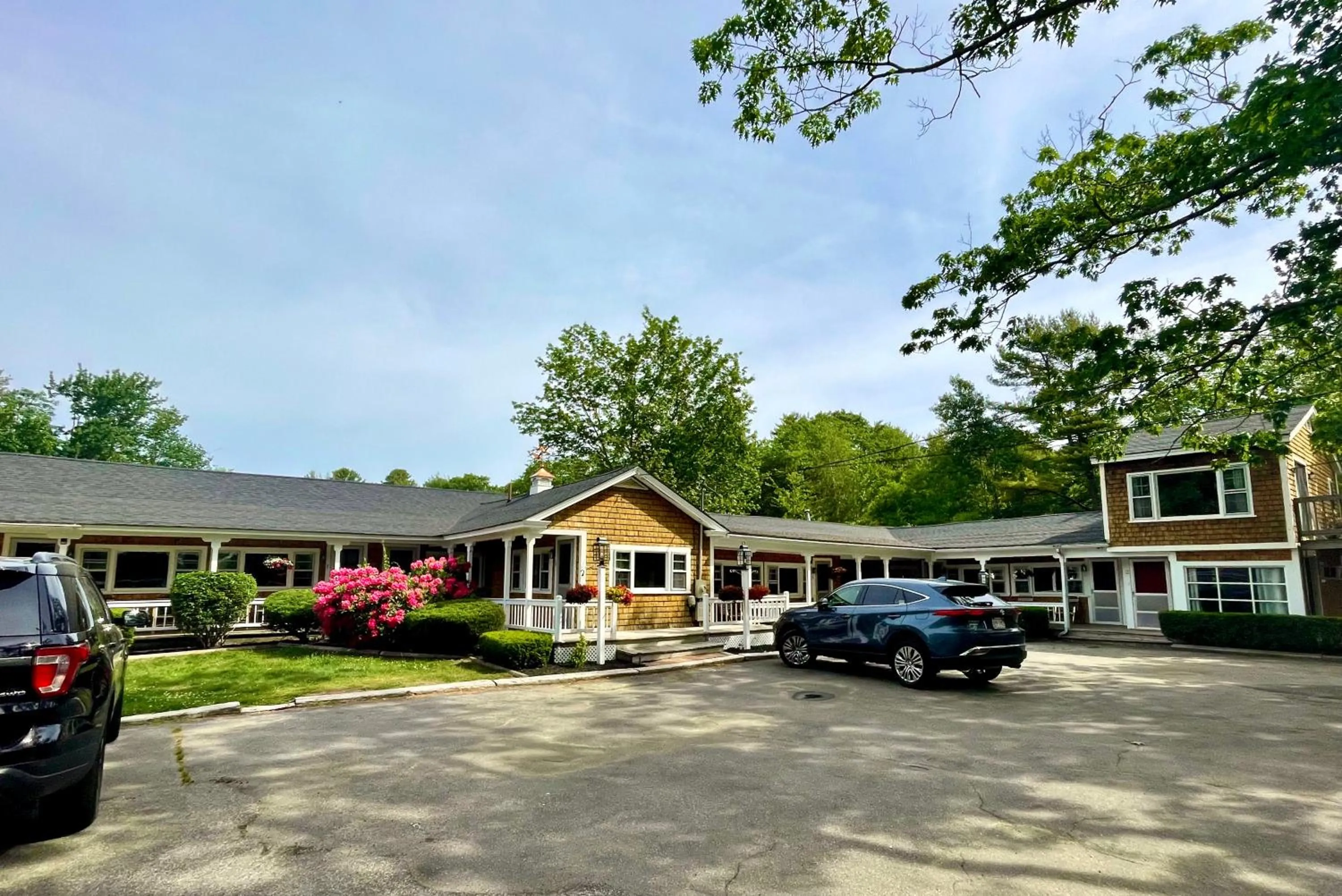 Property building in Kennebunkport Motor Lodge