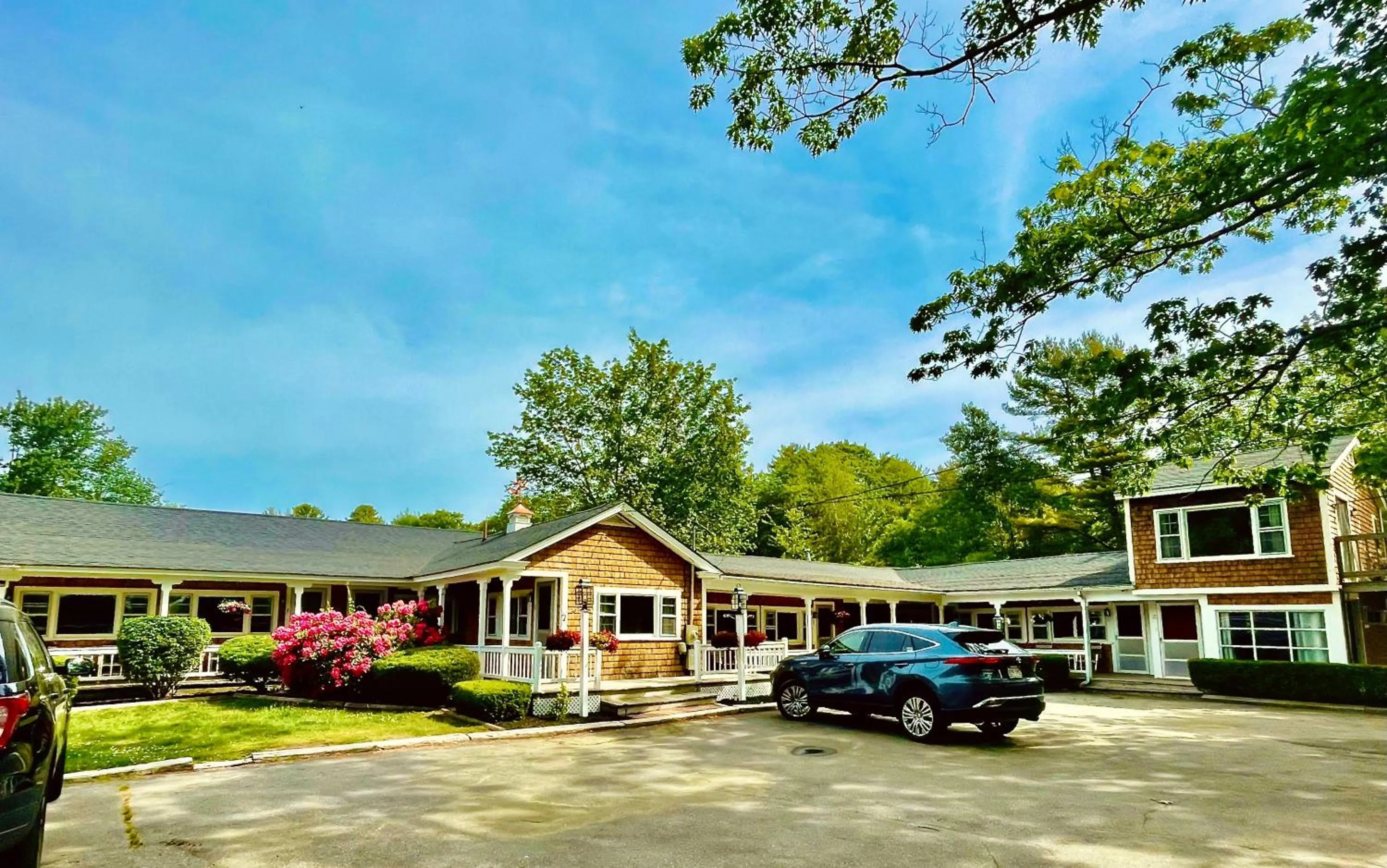 Property building in Kennebunkport Motor Lodge