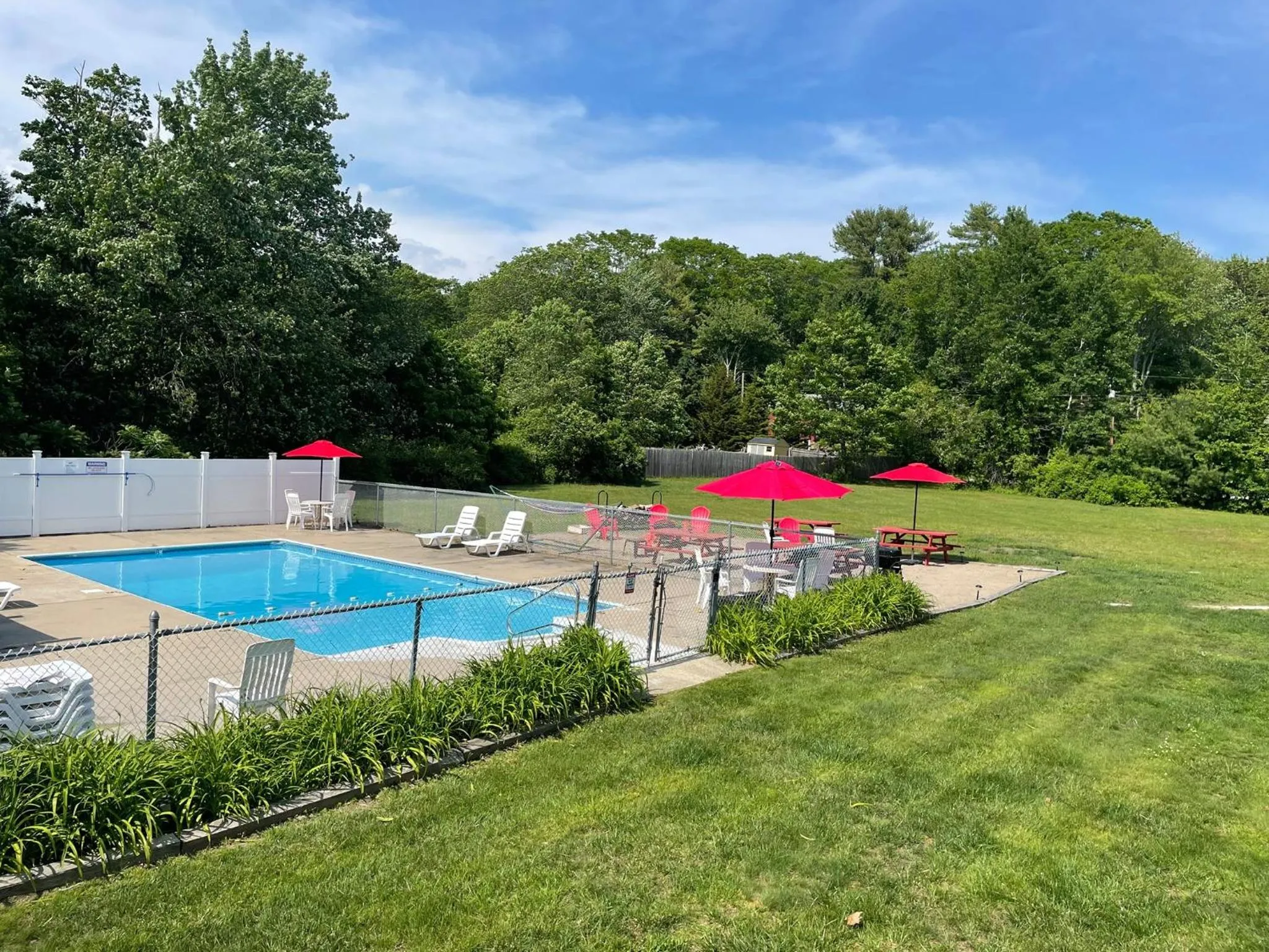 Swimming pool in Kennebunkport Motor Lodge