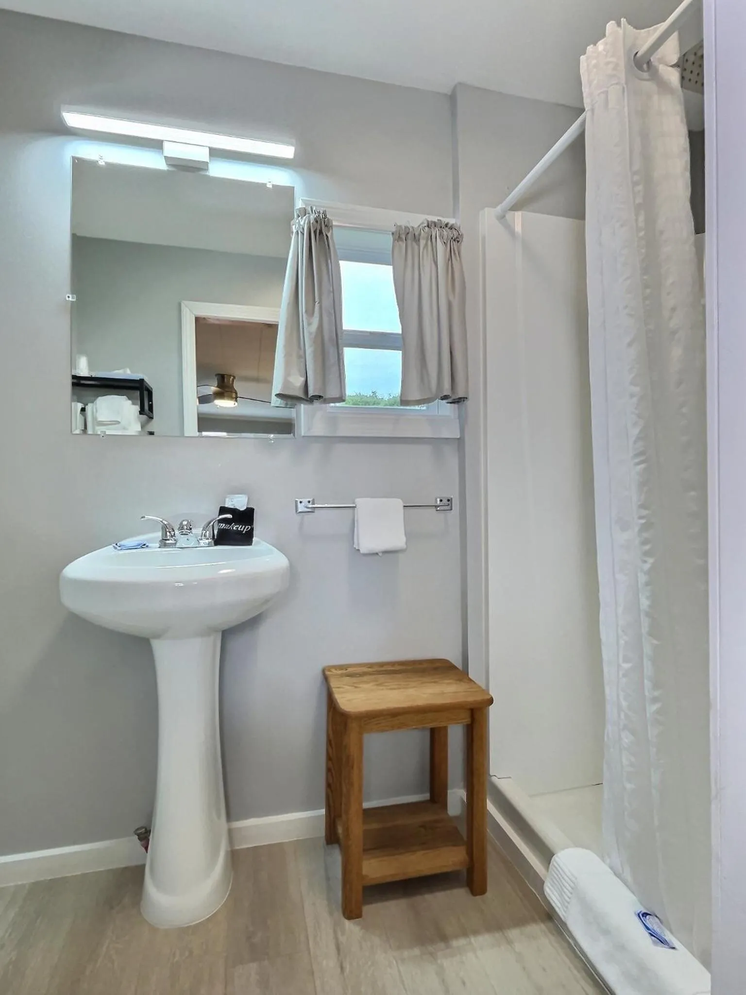 Bathroom in Kennebunkport Motor Lodge