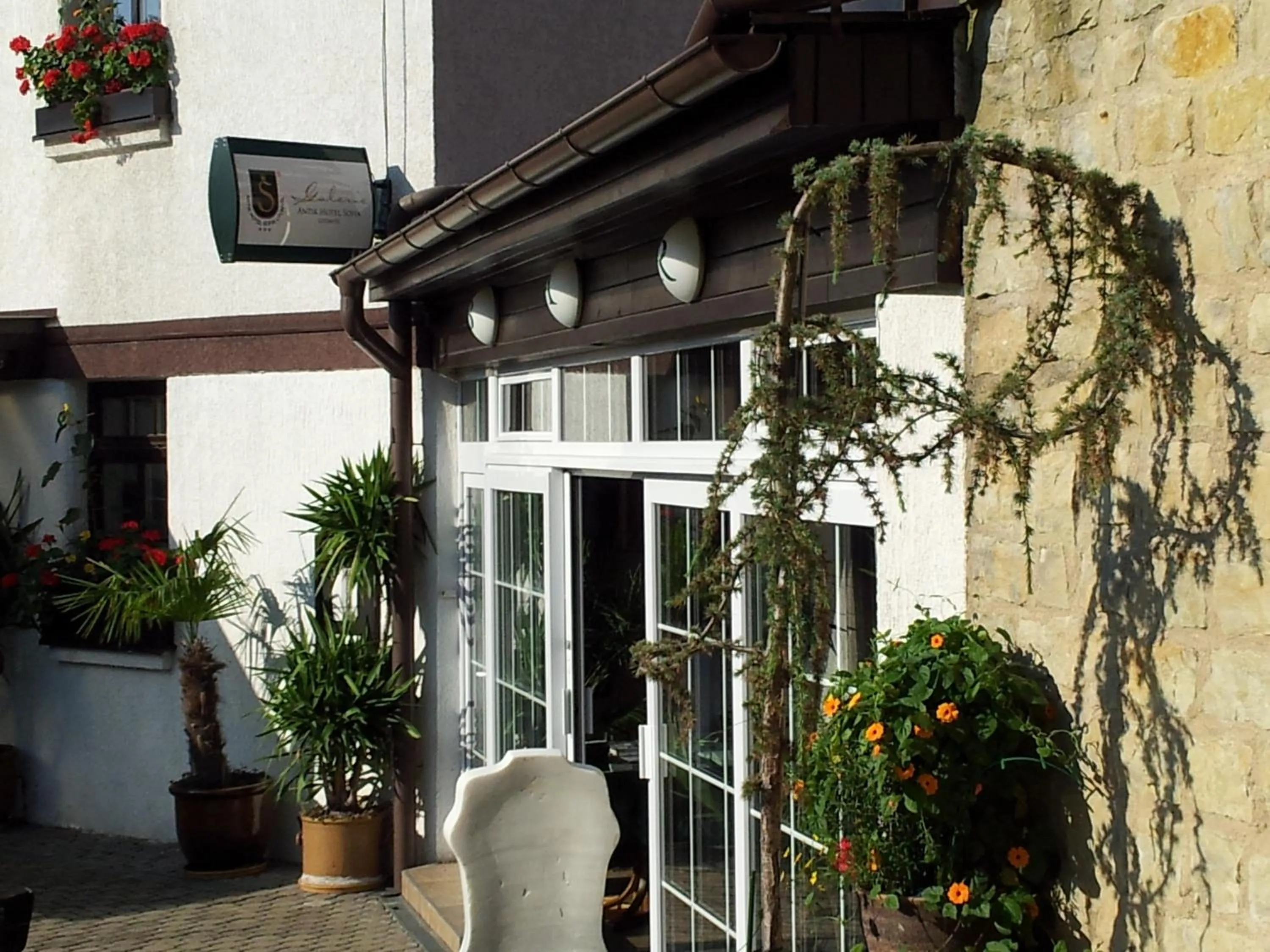 Facade/entrance in Antik Hotel Sofia