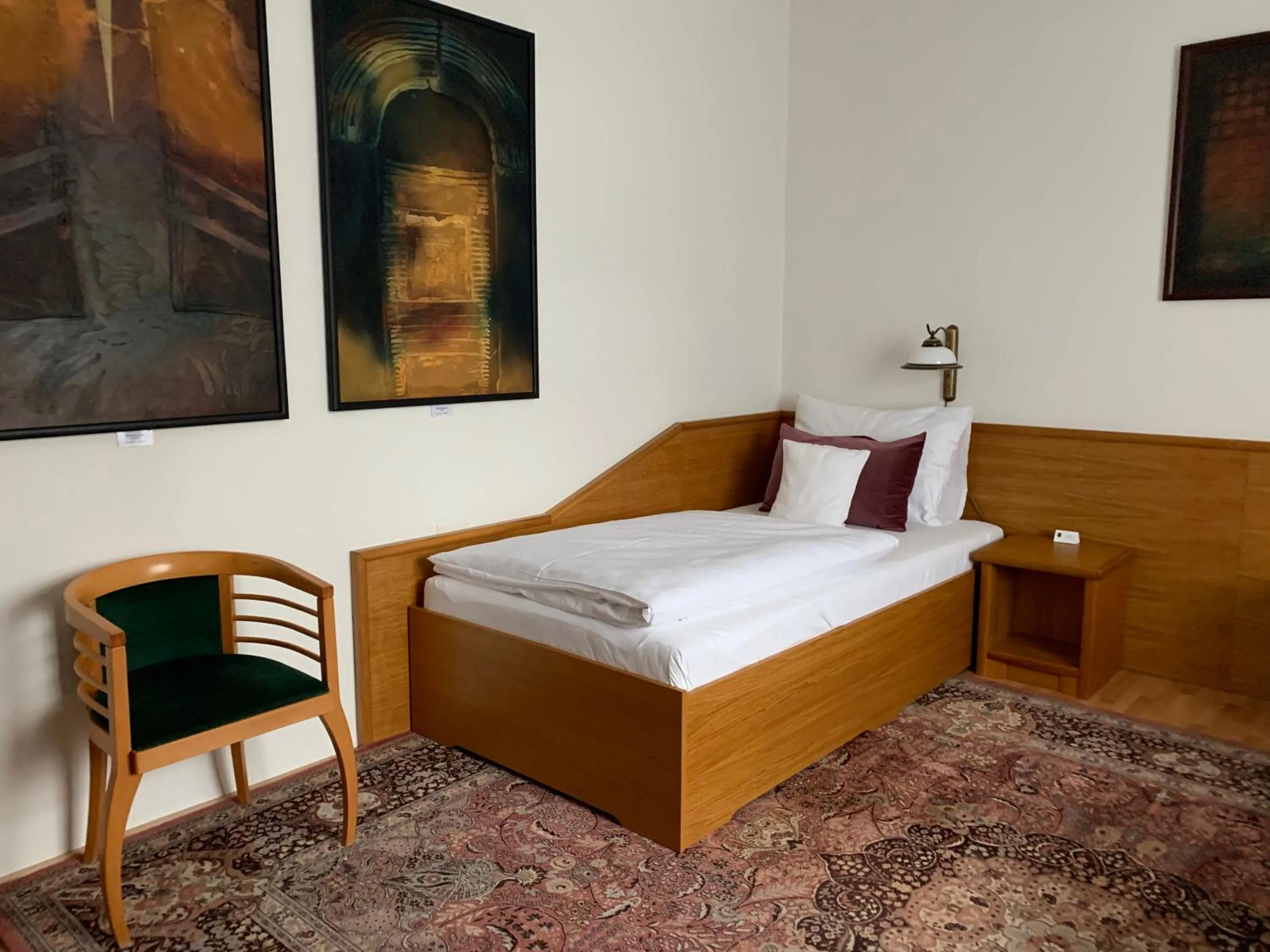 Bed in Antik Hotel Sofia