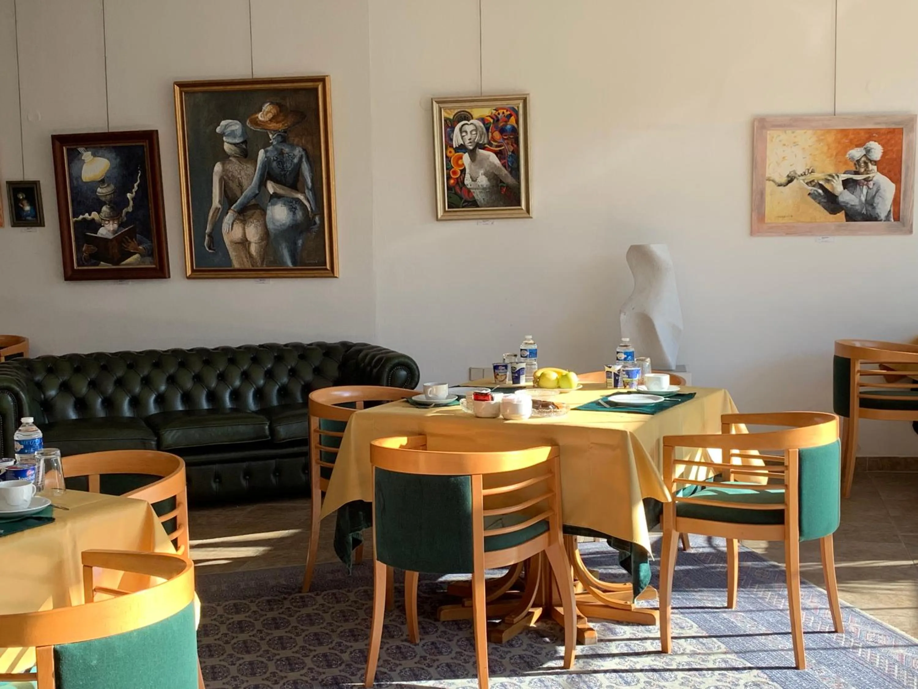 Food and drinks in Antik Hotel Sofia