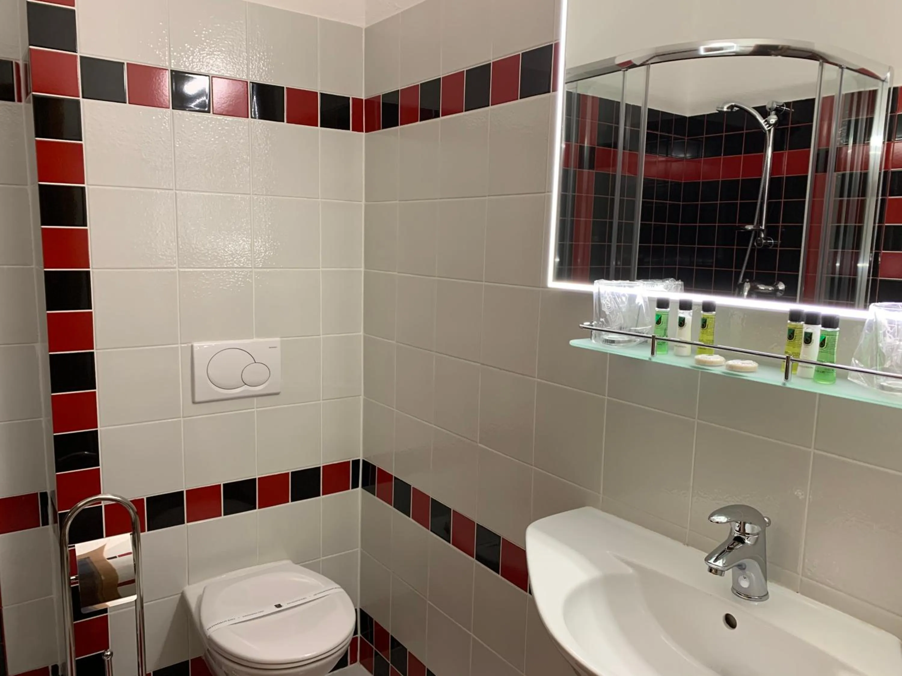 Toilet in Antik Hotel Sofia