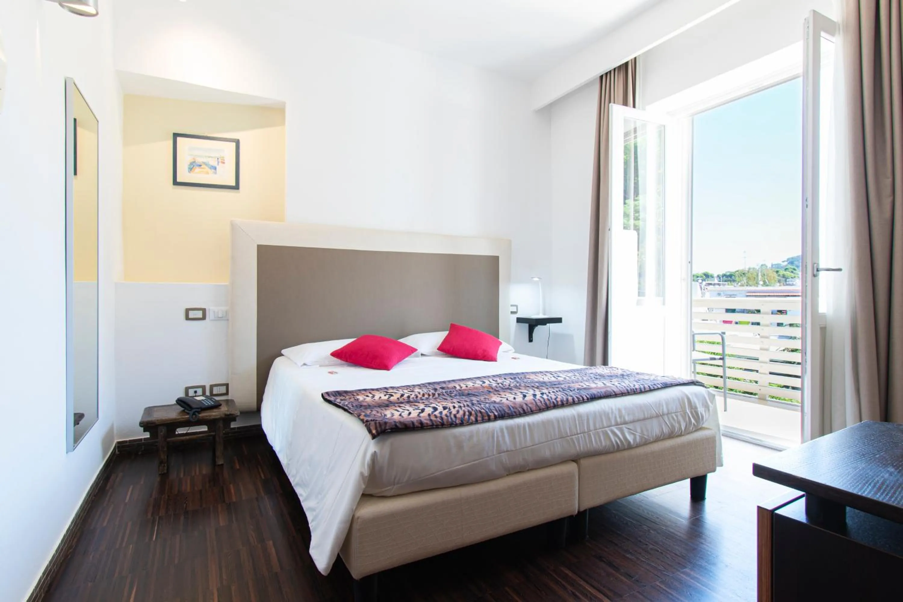 Bedroom, Bed in Marina 10 Design Hotel & SPA