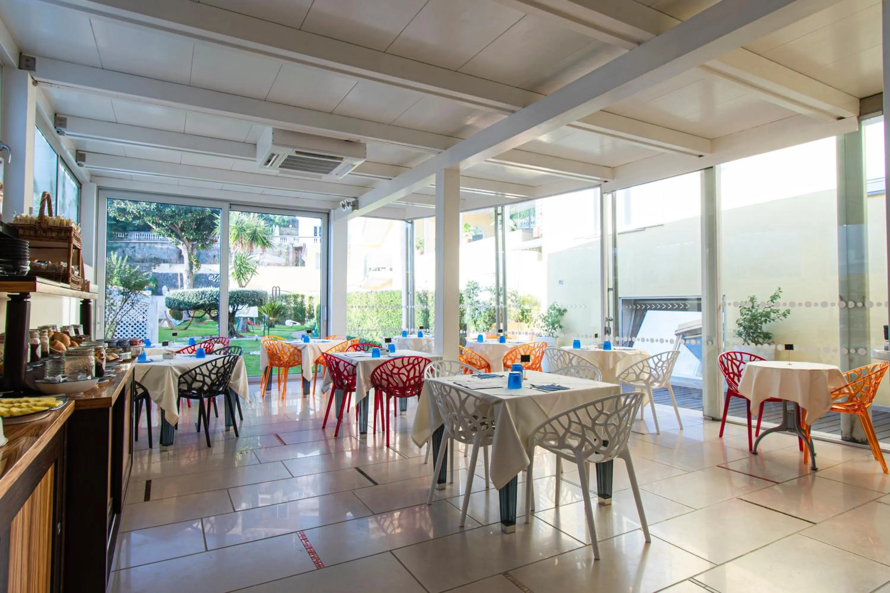 Breakfast in Marina 10 Design Hotel & SPA