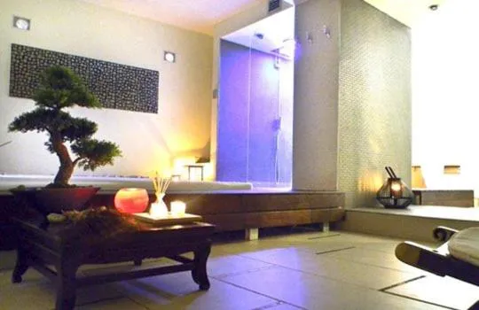 Spa and wellness centre/facilities in Marina 10 Design Hotel & SPA