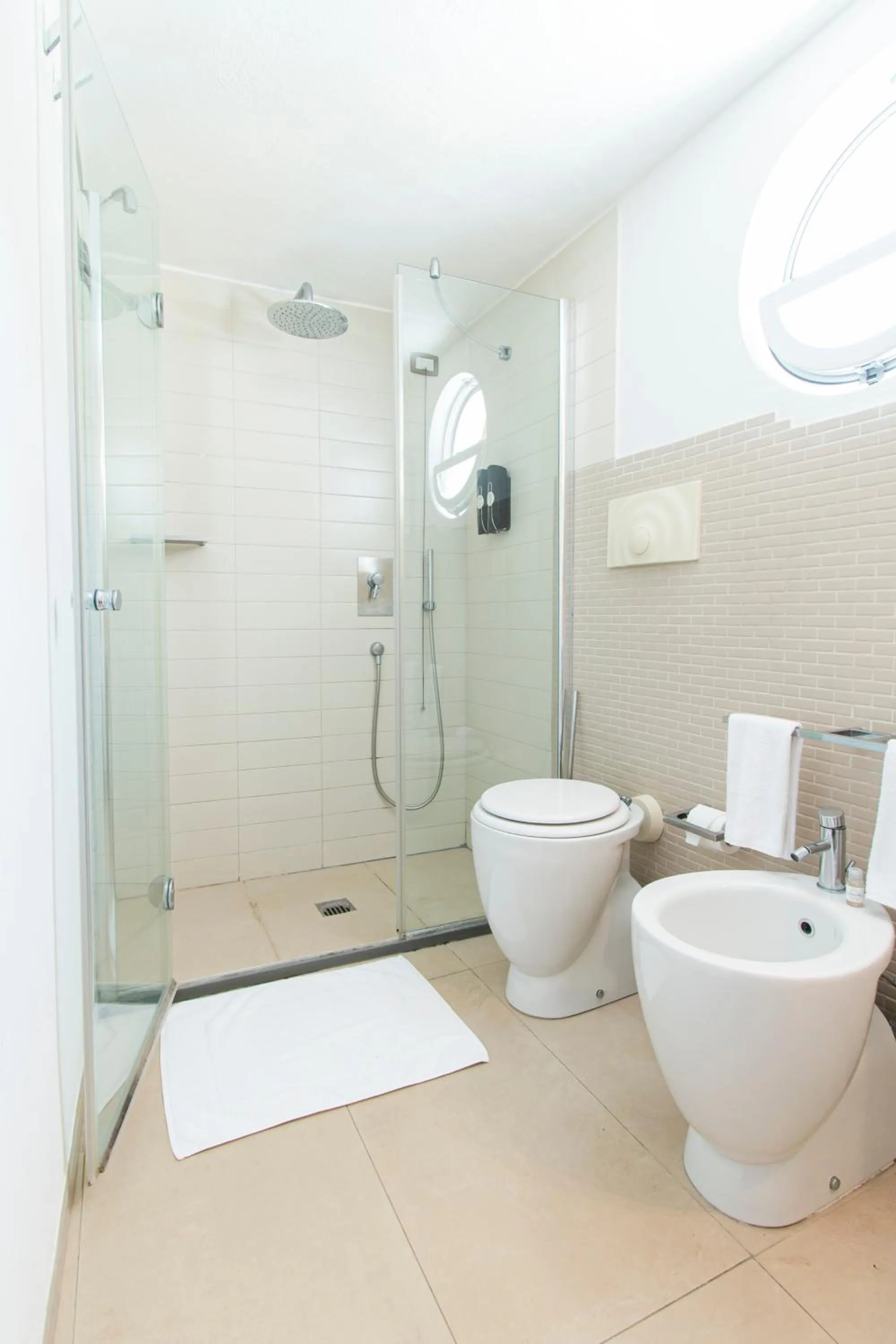 Bathroom in Marina 10 Design Hotel & SPA