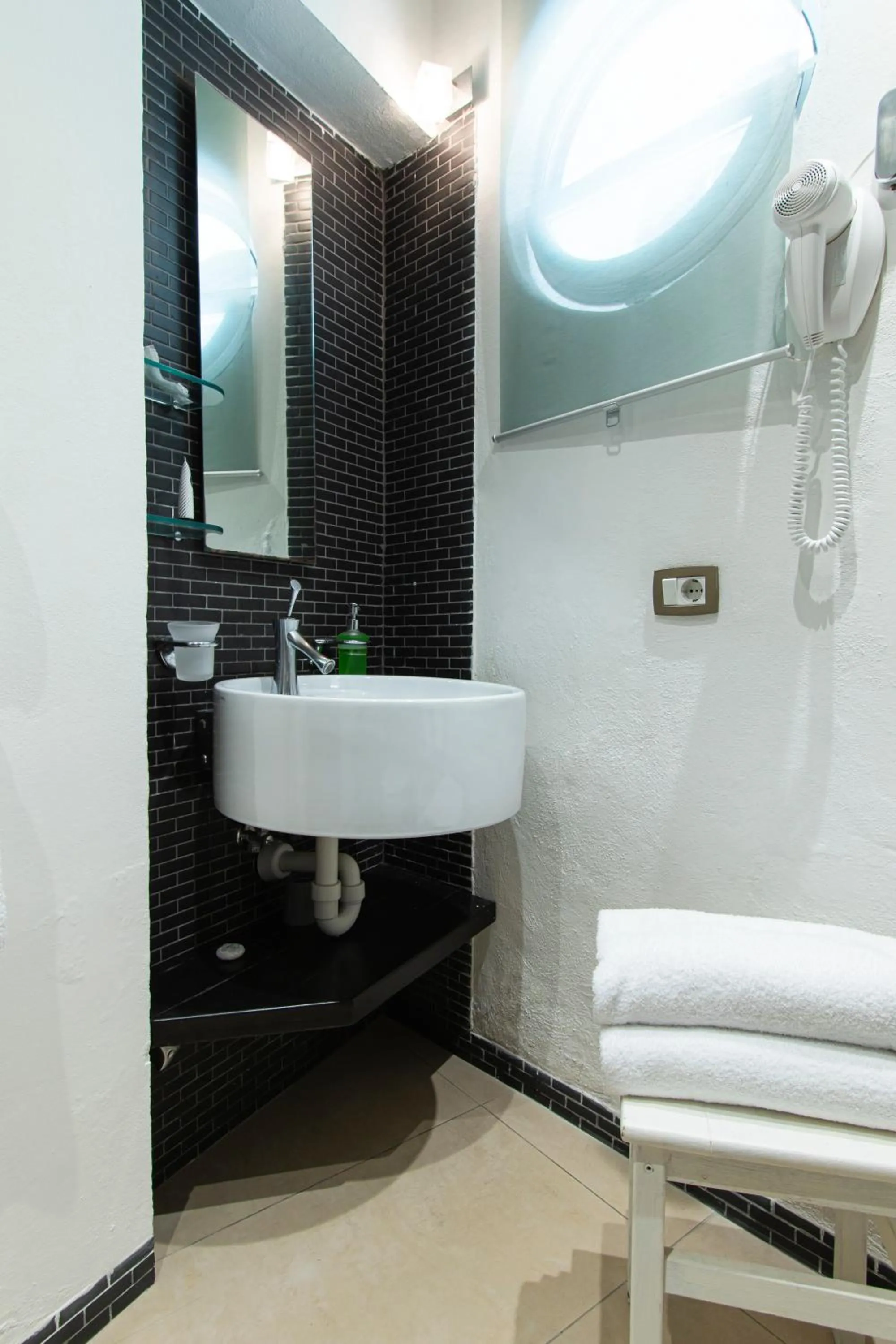 Bathroom in Marina 10 Design Hotel & SPA